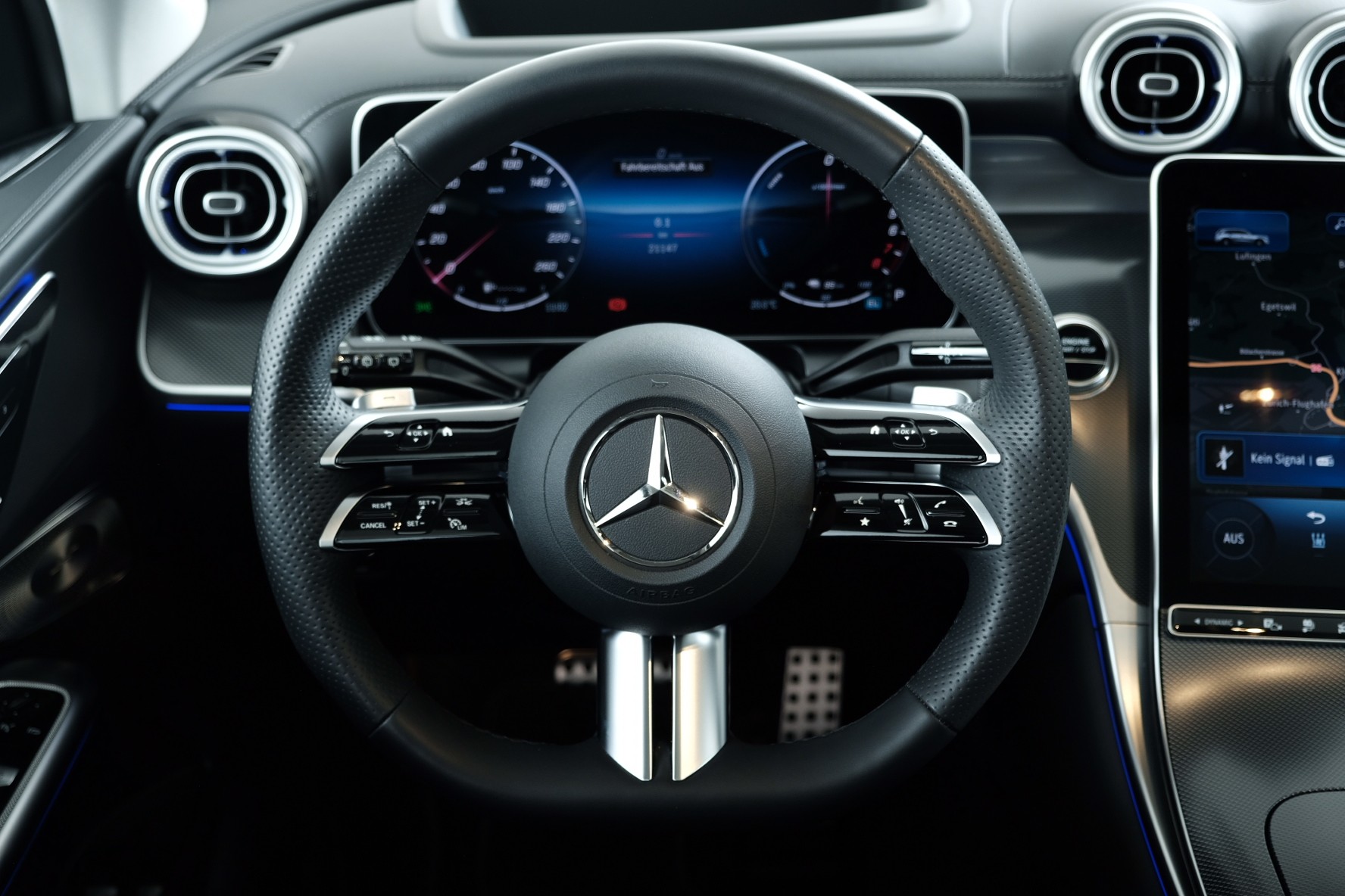 MERCEDES-BENZ GLC 300 e 4Matic 9G-Tronic-image-7