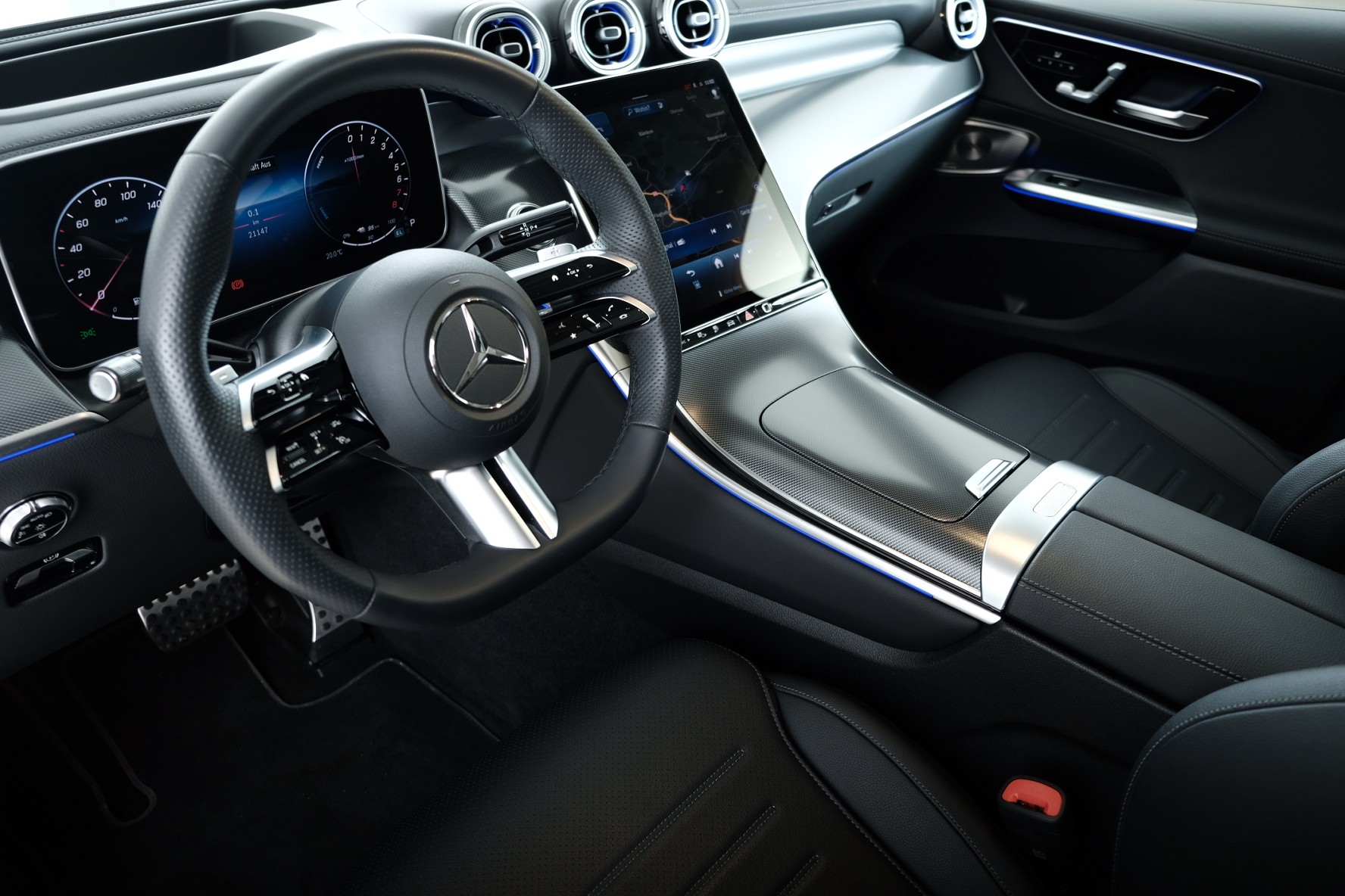 MERCEDES-BENZ GLC 300 e 4Matic 9G-Tronic-image-8