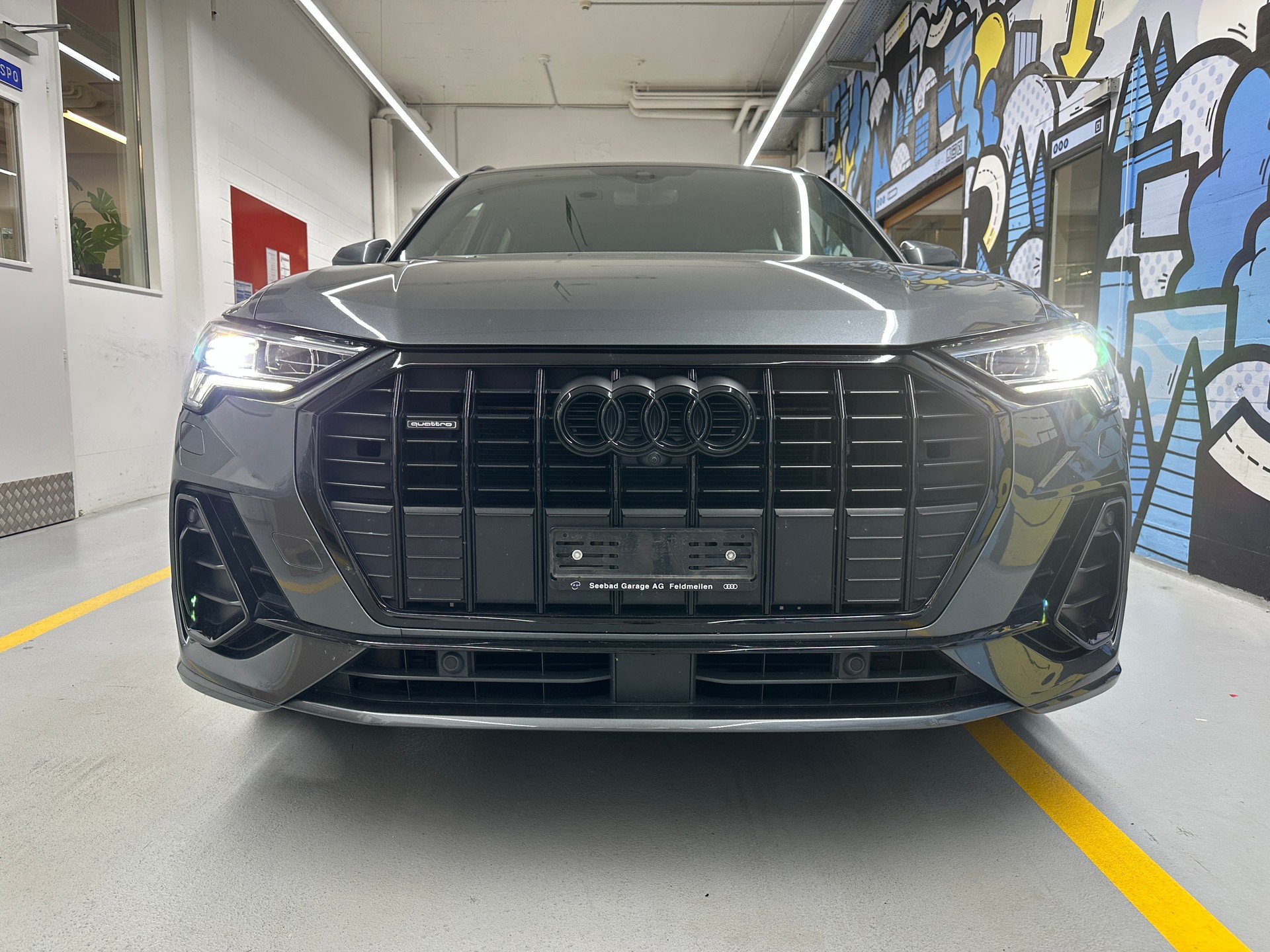 AUDI Q3 45 TFSI S line quattro S-tronic-image-1
