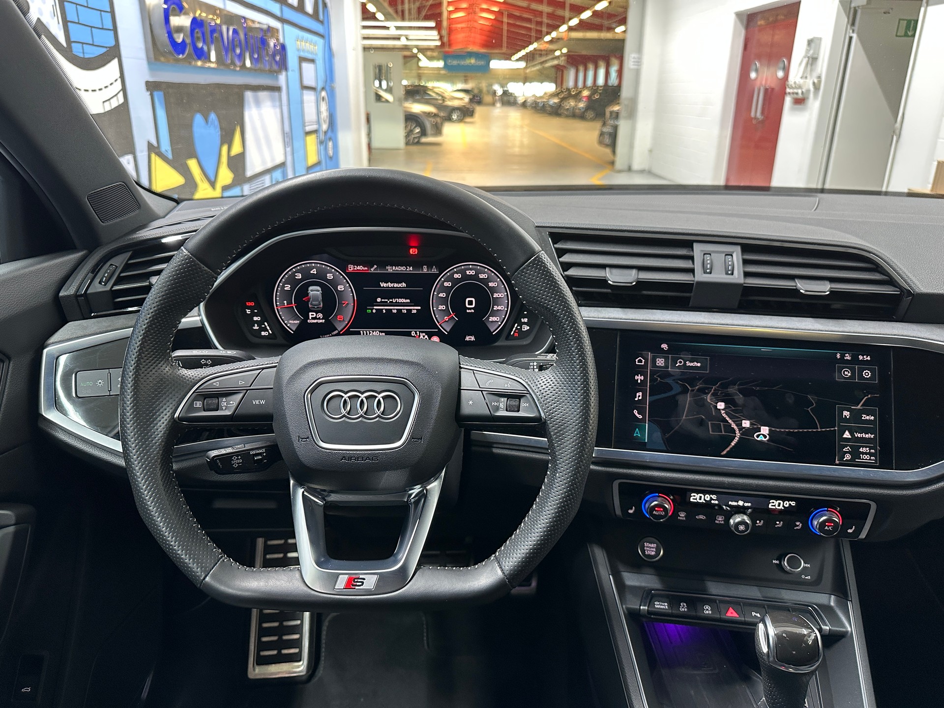 AUDI Q3 45 TFSI S line quattro S-tronic-image-11