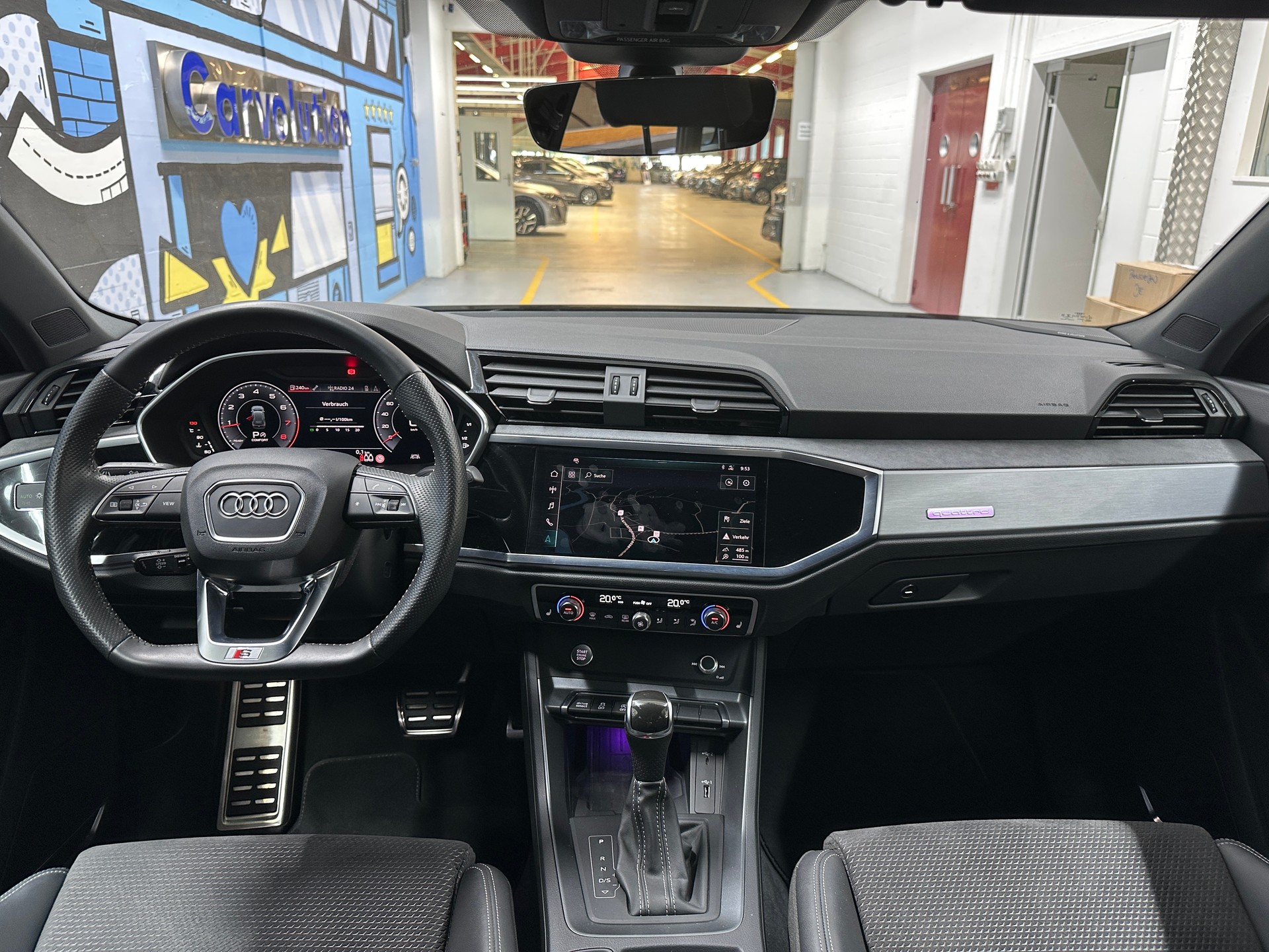 AUDI Q3 45 TFSI S line quattro S-tronic-image-10