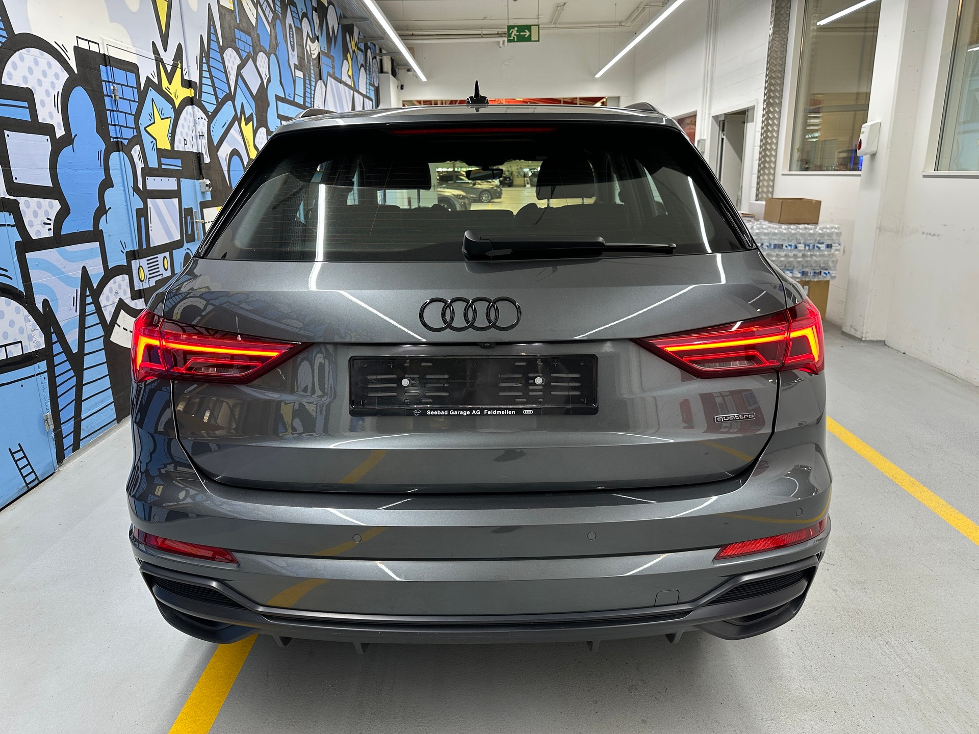 AUDI Q3 45 TFSI S line quattro S-tronic-image-4