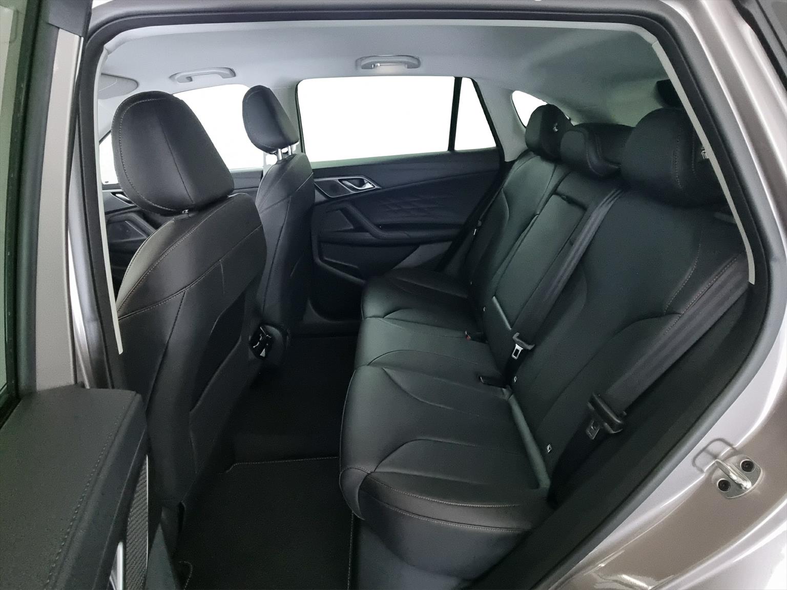 MG MG HS 1.5 T PHEV Luxury-image-6