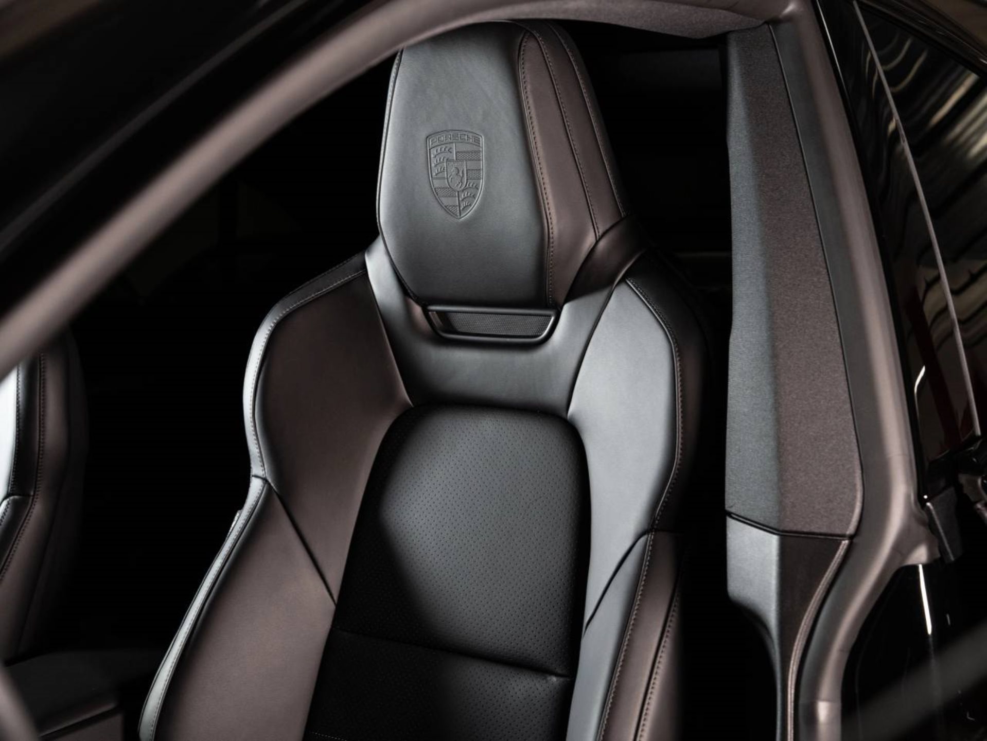PORSCHE Cayenne Coupé Electric-image-15