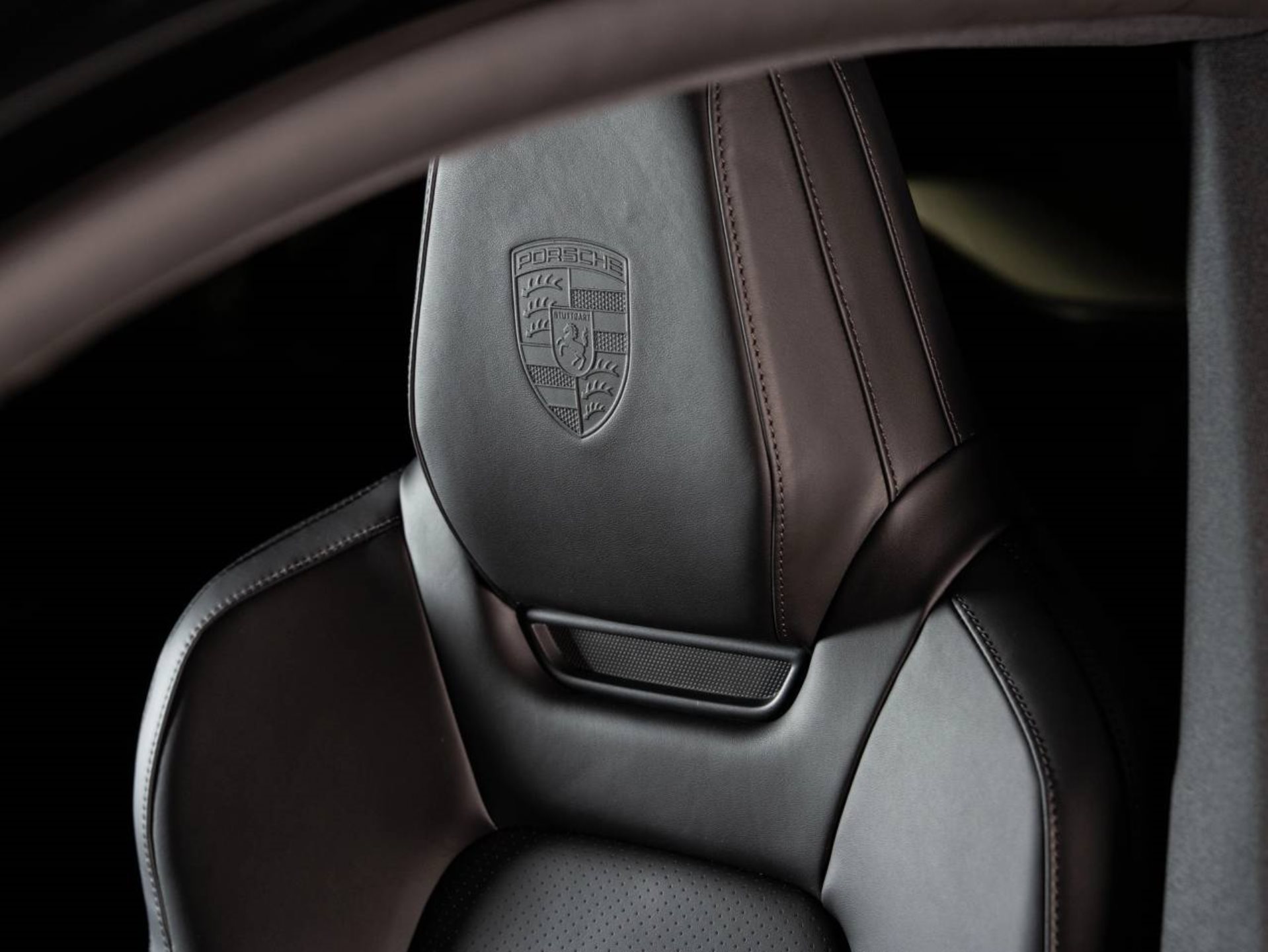 PORSCHE Cayenne Coupé Electric-image-16