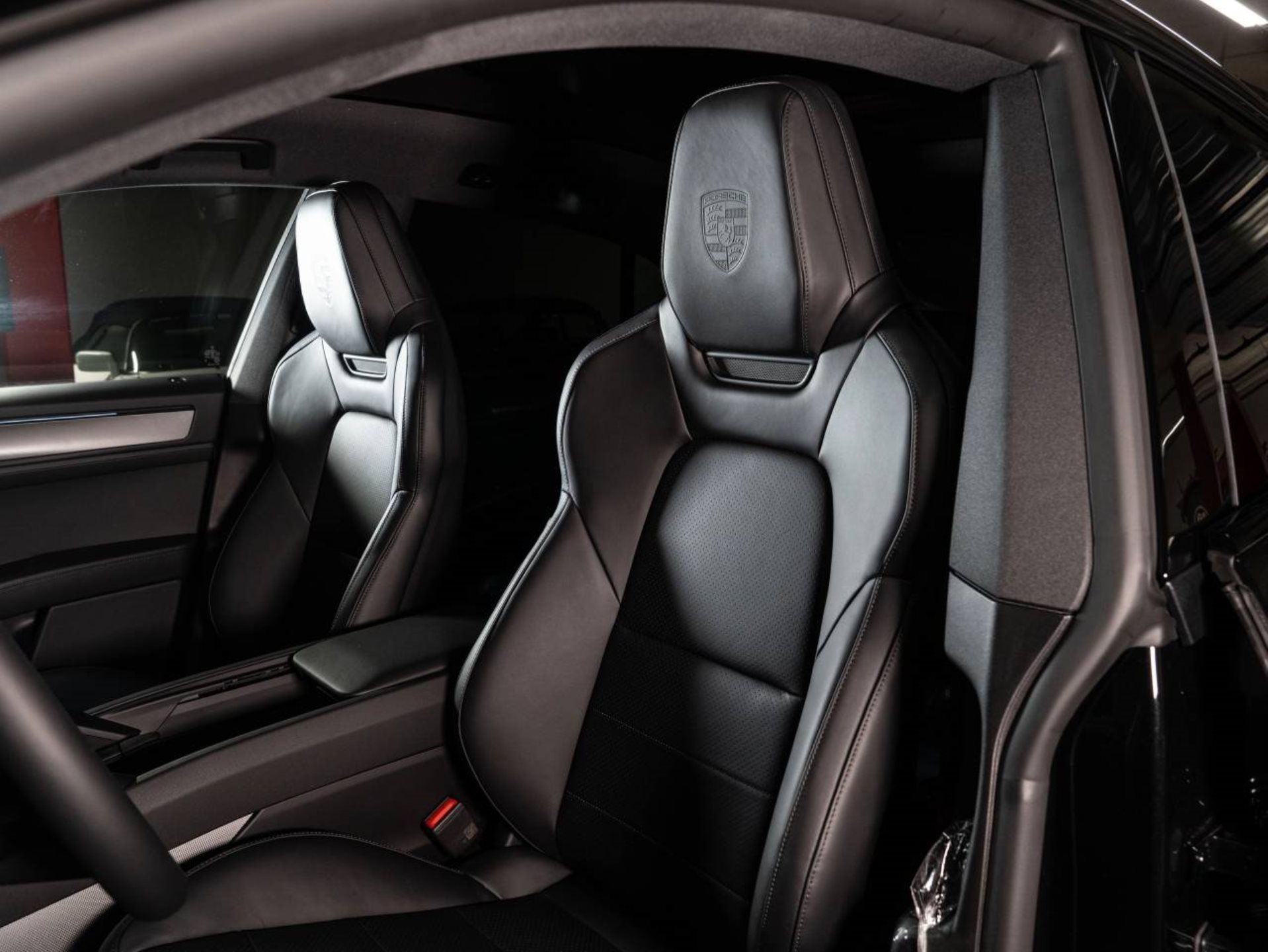 PORSCHE Cayenne Coupé Electric-image-4