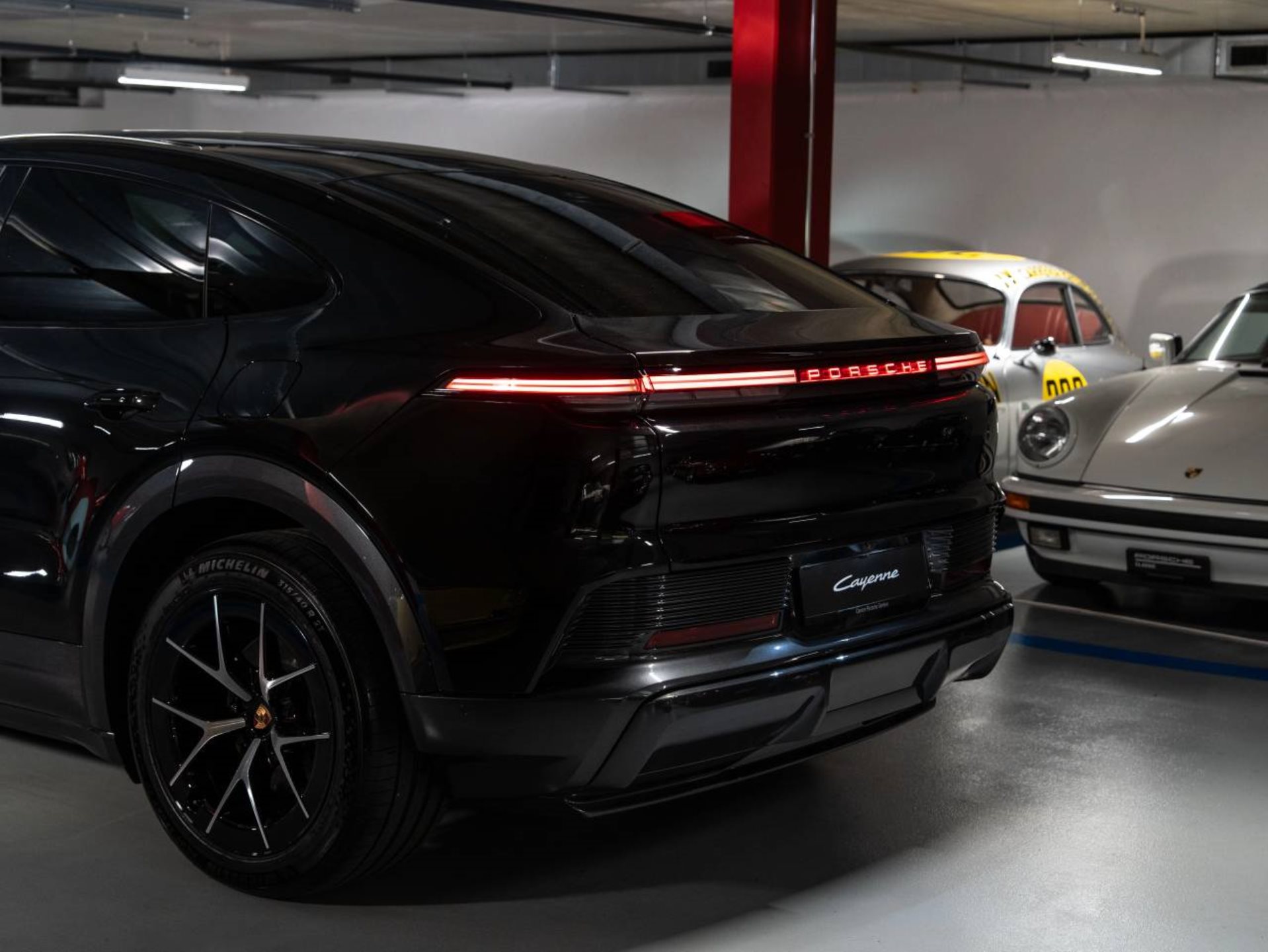 PORSCHE Cayenne Coupé Electric-image-24