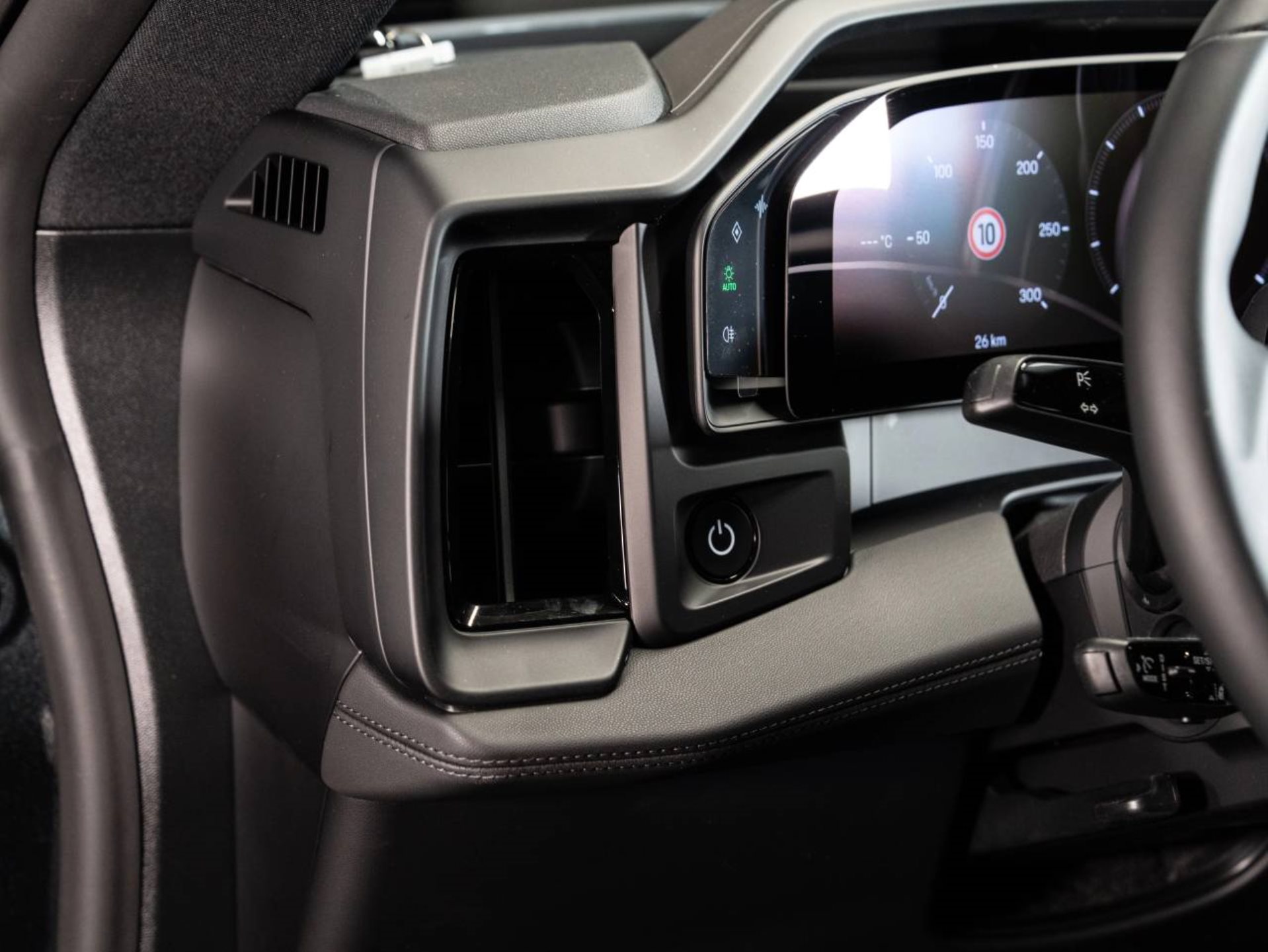 PORSCHE Cayenne Coupé Electric-image-11