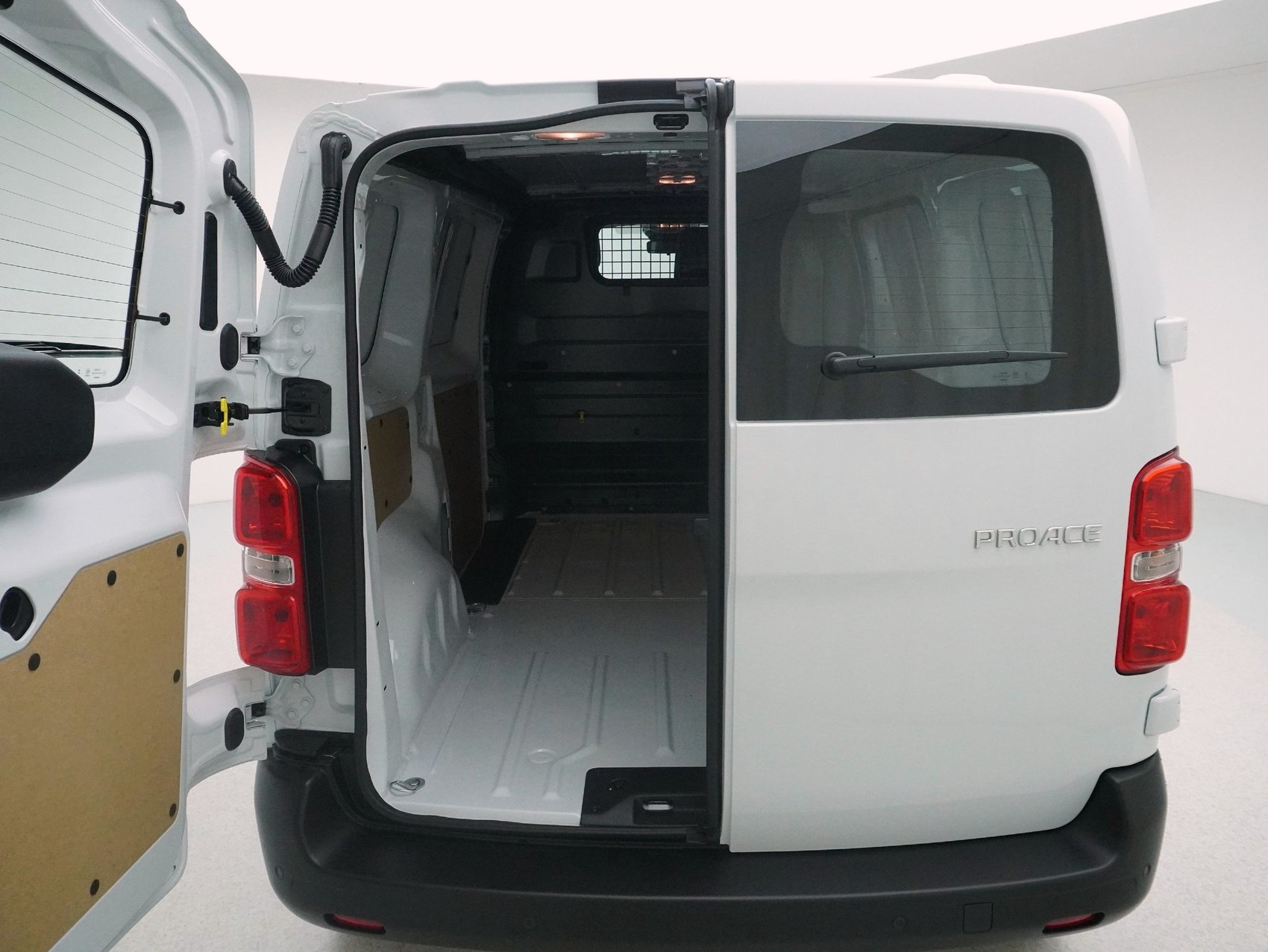 TOYOTA Proace Van L1 2.2 D Advanced-image-9