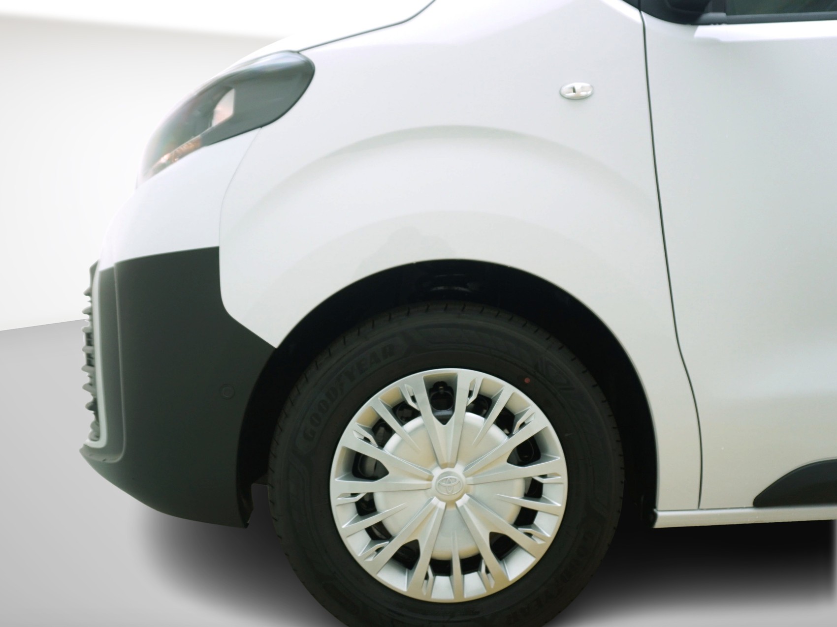 TOYOTA Proace Van L1 2.2 D Advanced-image-5
