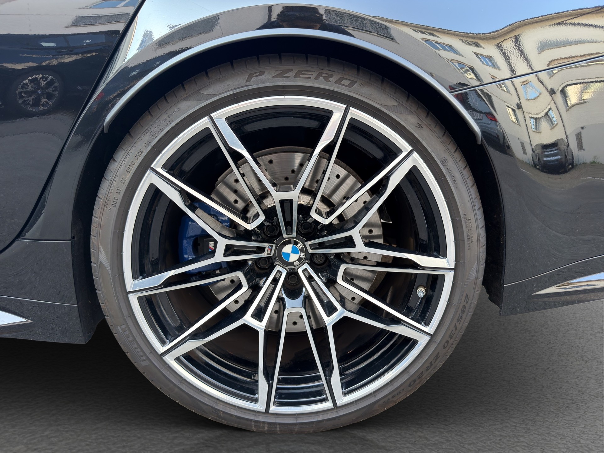BMW M3 Competition M xDrive-image-16
