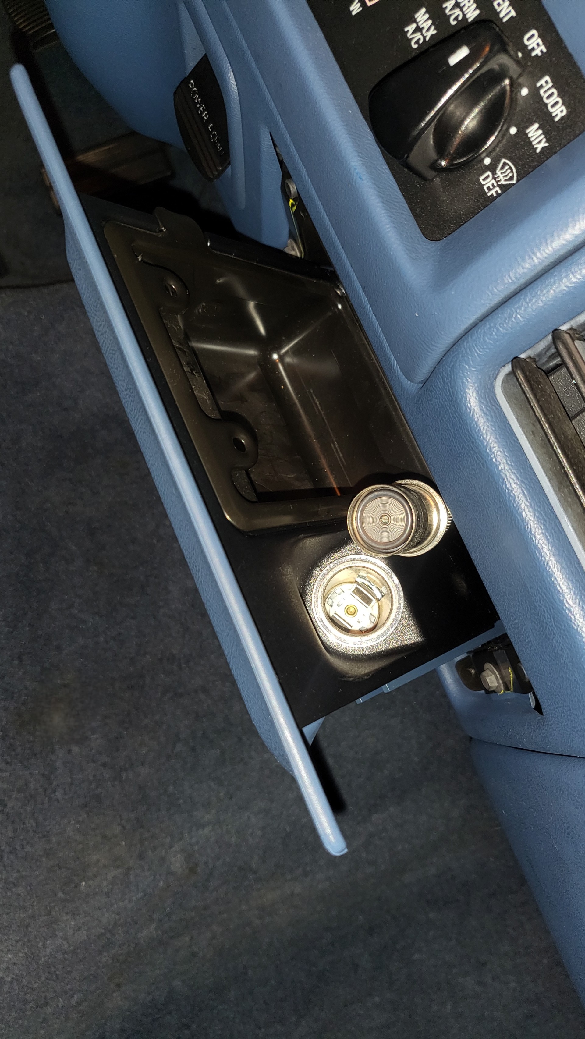 FORD F350-XLT Dually Veteranenfahrzeug 6.10.2026-image-14