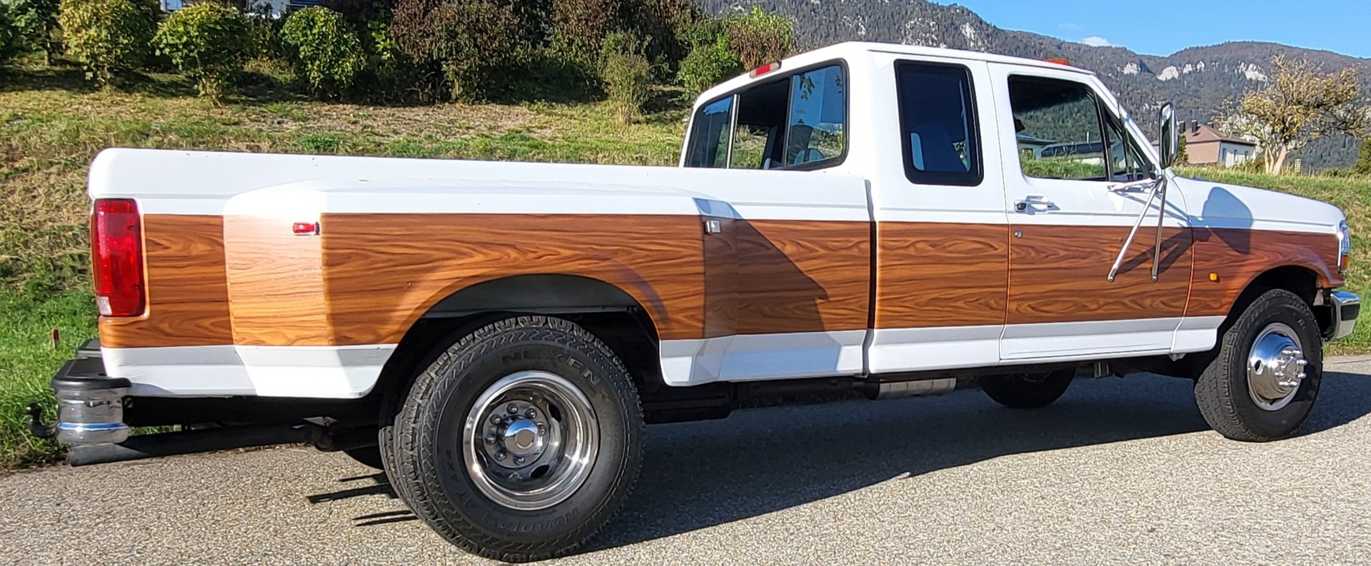 FORD F350-XLT Dually Veteranenfahrzeug 6.10.2026-image-4