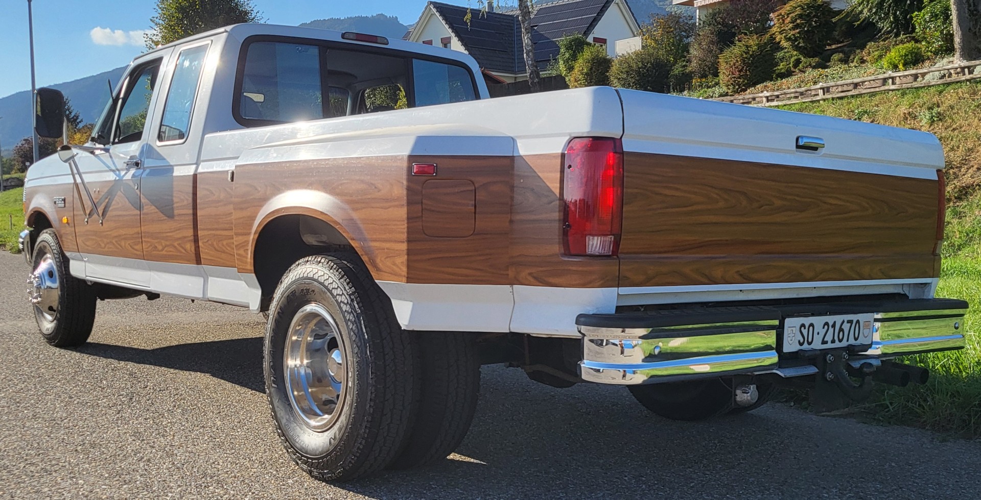FORD F350-XLT Dually Veteranenfahrzeug 6.10.2026-image-6