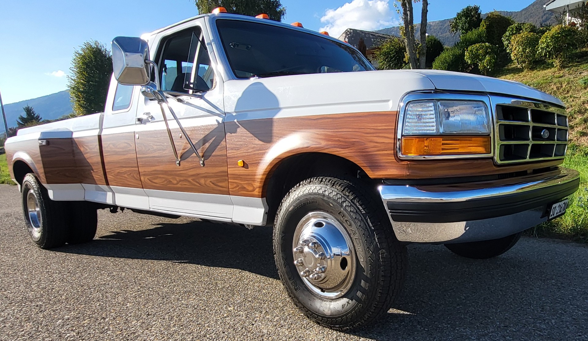 FORD F350-XLT Dually Veteranenfahrzeug 6.10.2026-image-2