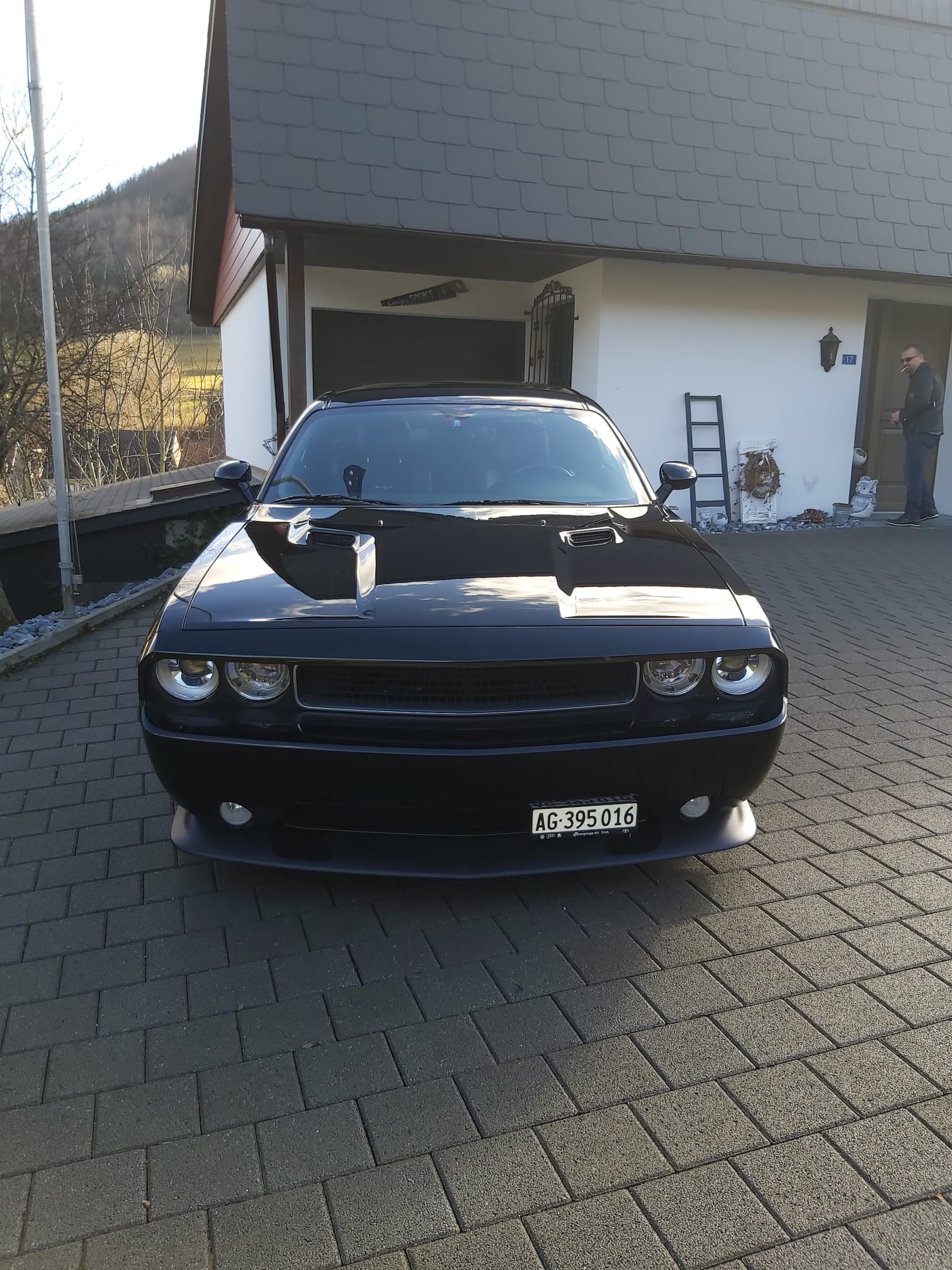 DODGE 6.1 HEMI SRT8-image-1