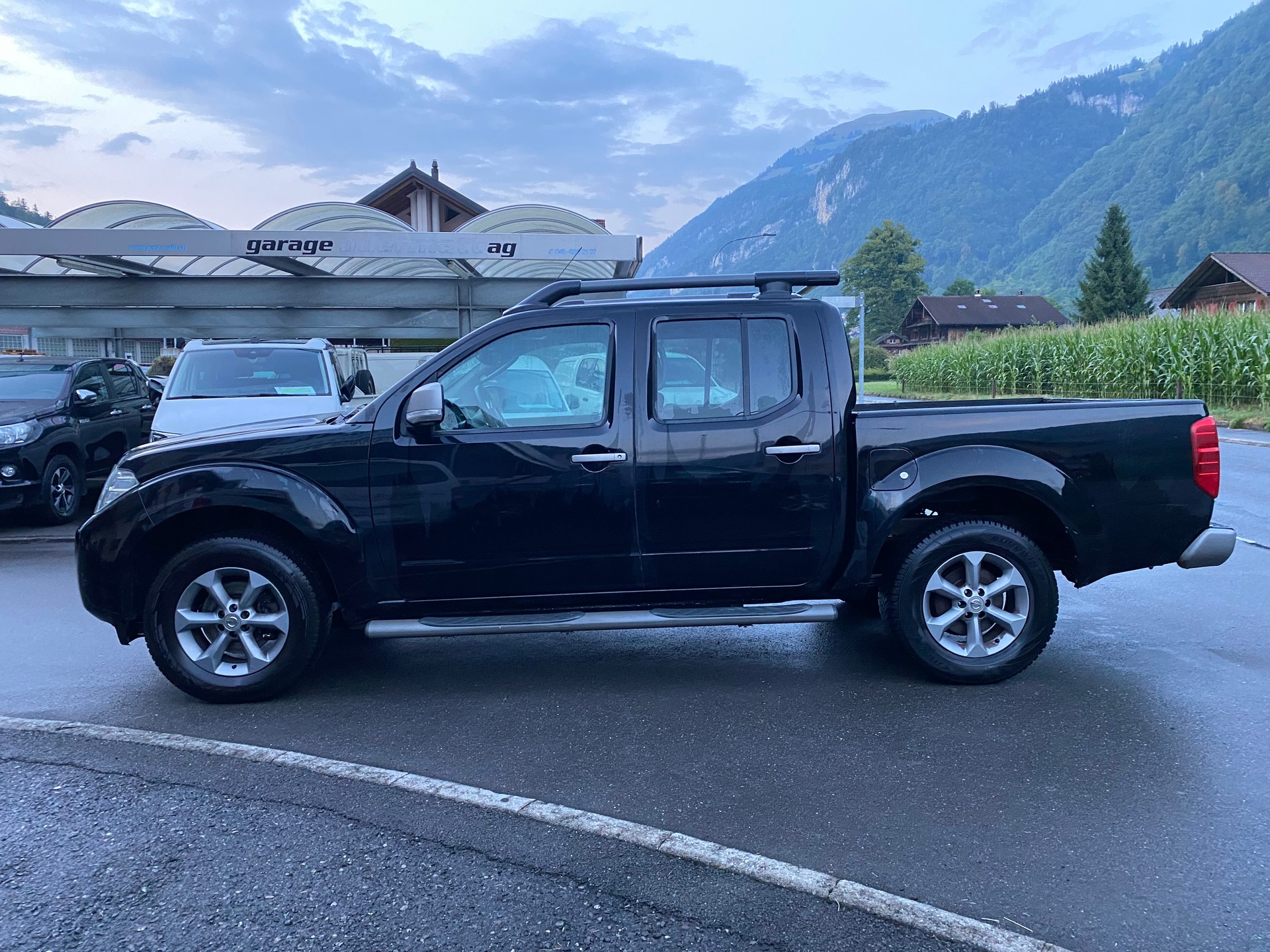 NISSAN Navara Double Cab Platinum EVO 2.5 dCi 4WD A-image-0