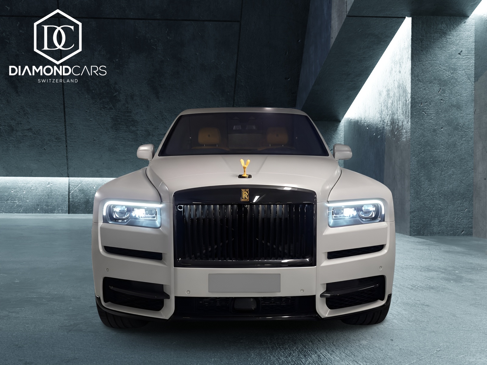 ROLLS-ROYCE Cullinan 6.7 V12 Black Badge *Signature*Mansory Weehls 24"*-image-2