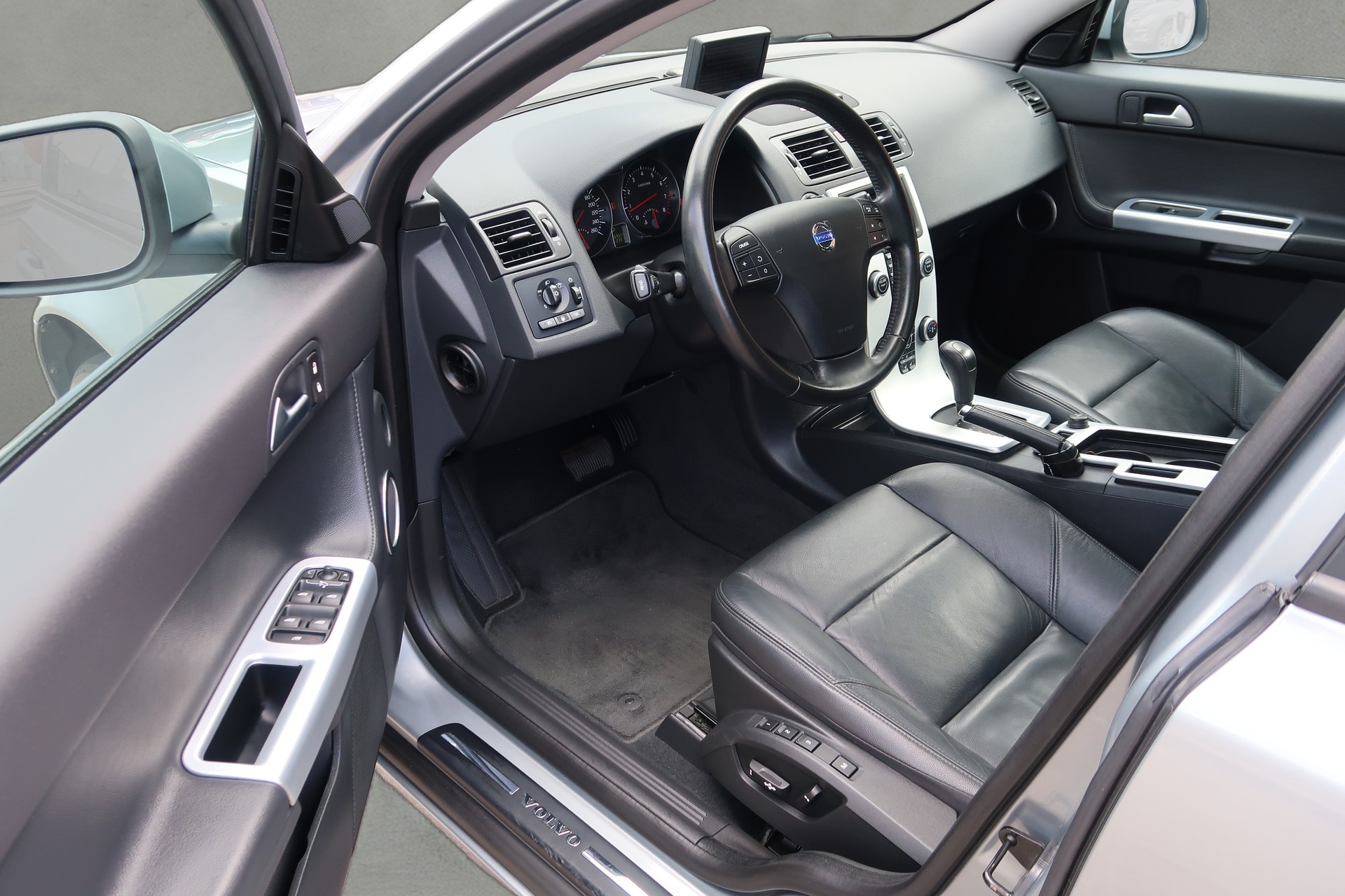 VOLVO V50 T5 AWD Summum Geartronic-image-10