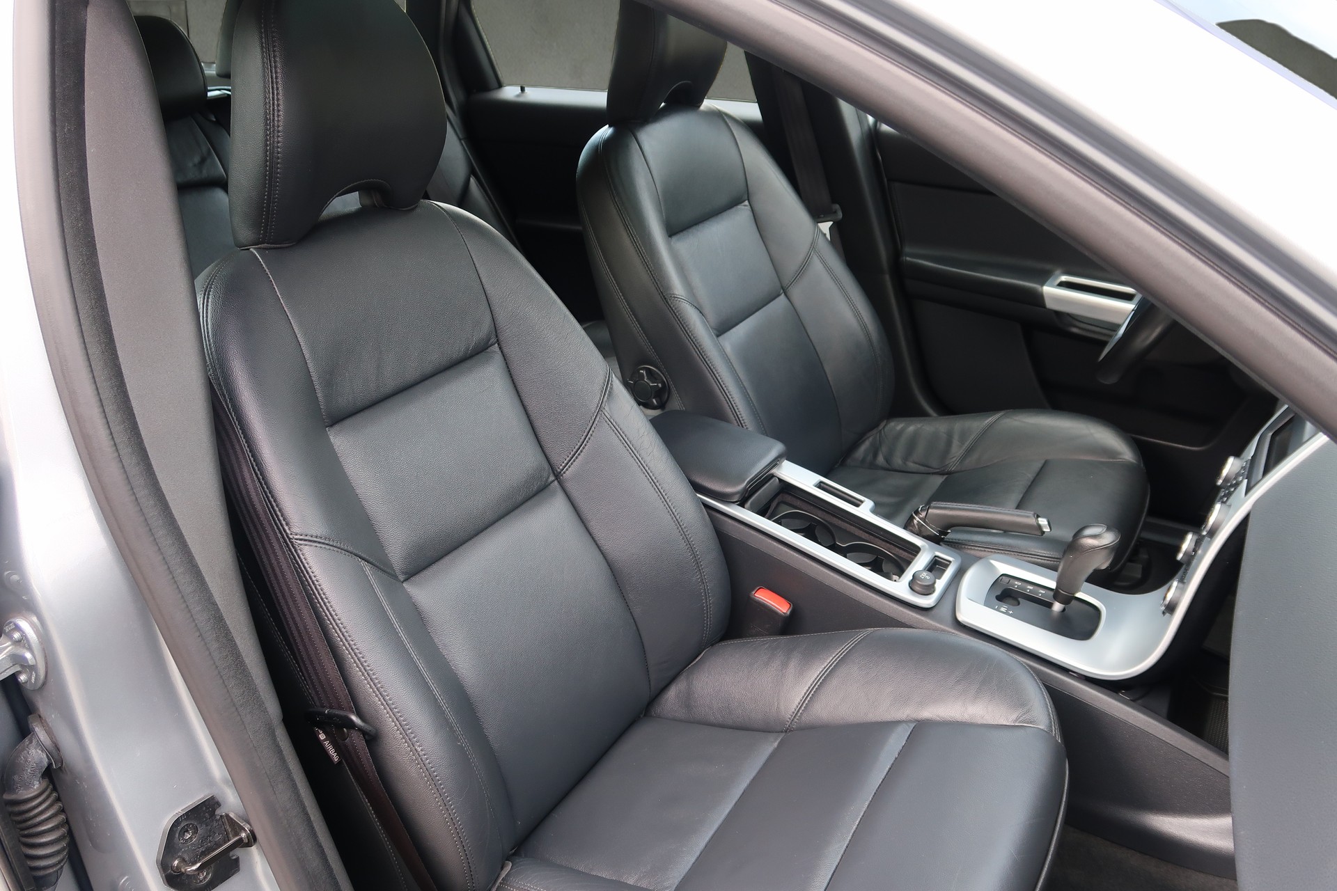 VOLVO V50 T5 AWD Summum Geartronic-image-15