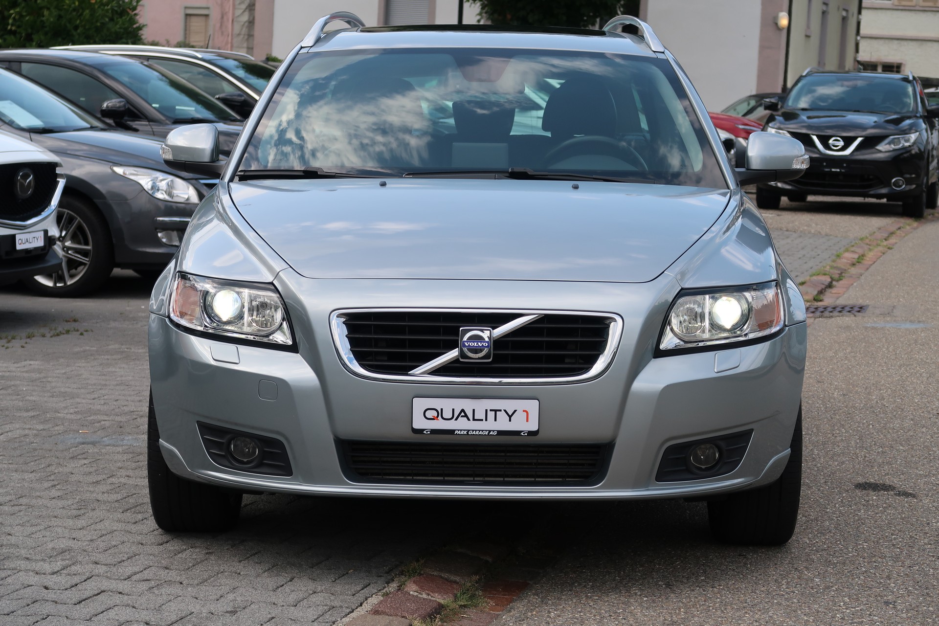 VOLVO V50 T5 AWD Summum Geartronic-image-1