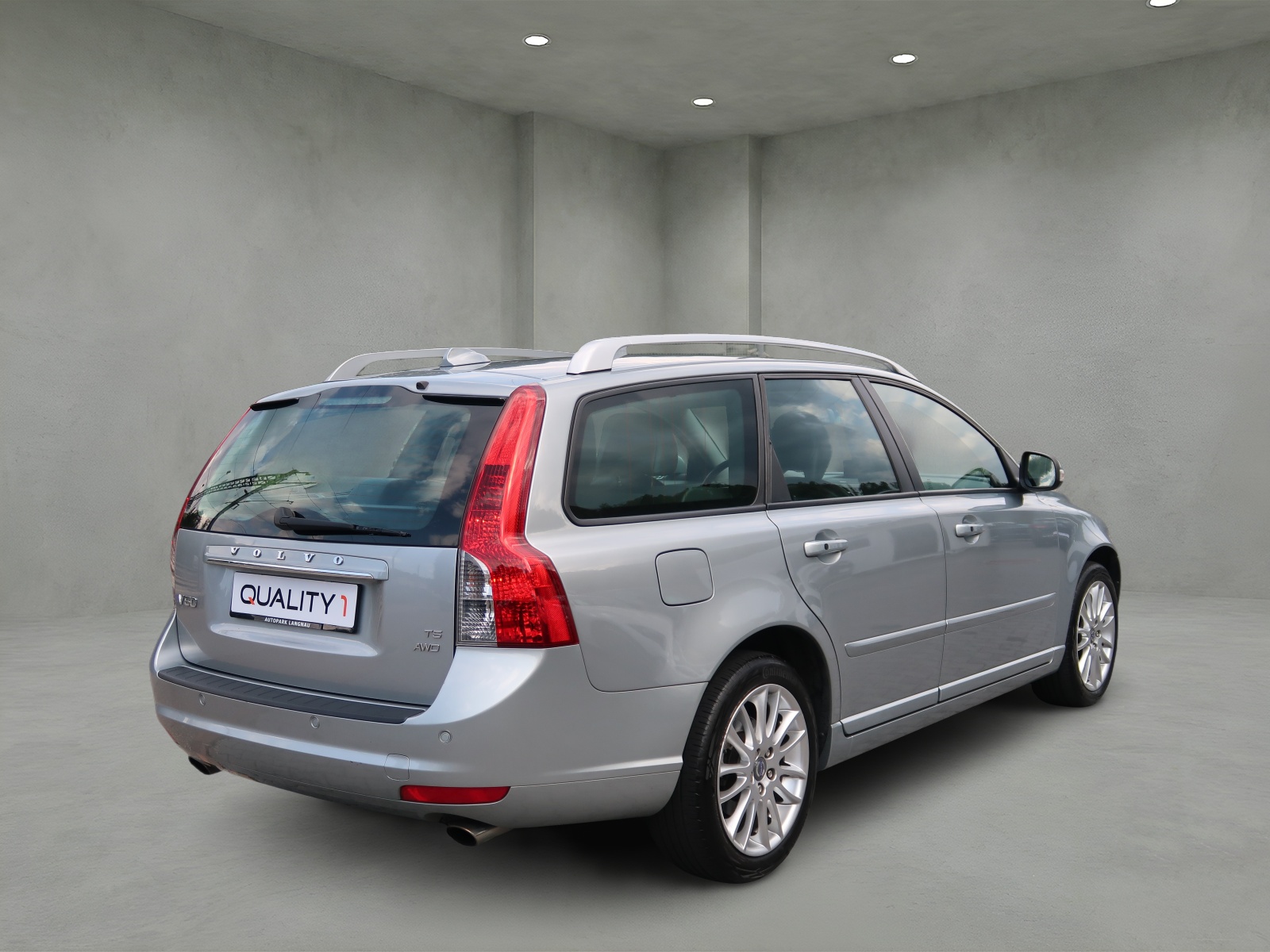 VOLVO V50 T5 AWD Summum Geartronic-image-4