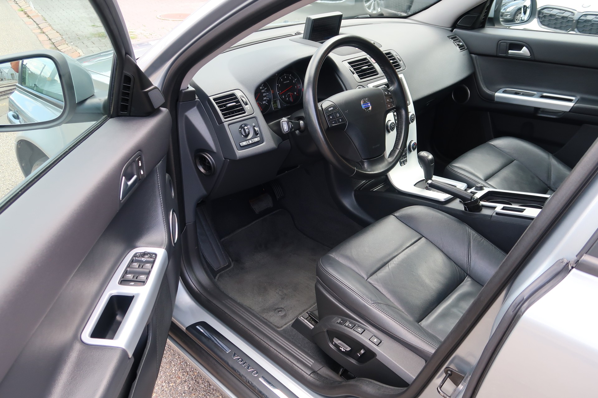 VOLVO V50 T5 AWD Summum Geartronic-image-10