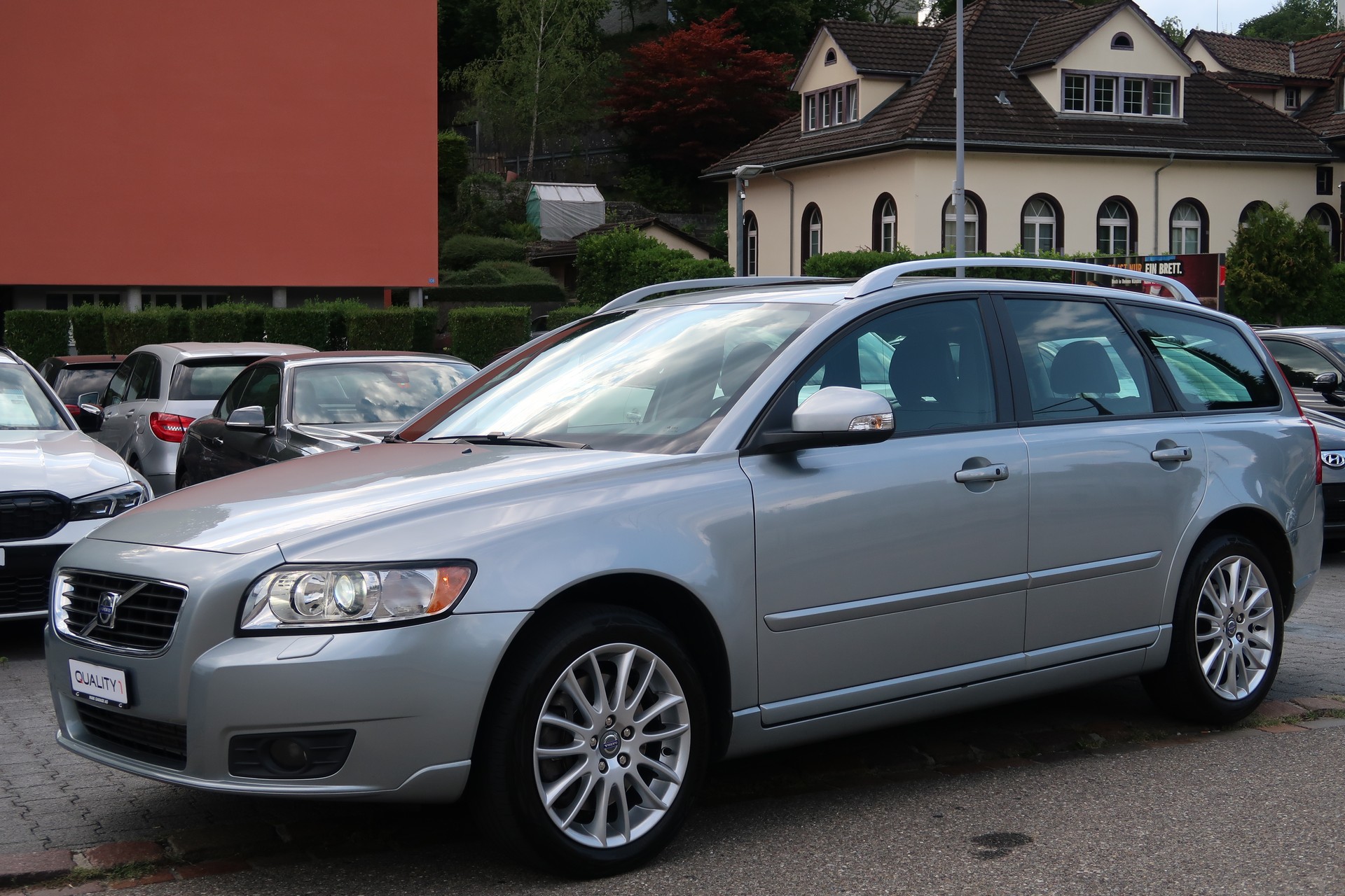 VOLVO V50 T5 AWD Summum Geartronic-image-0