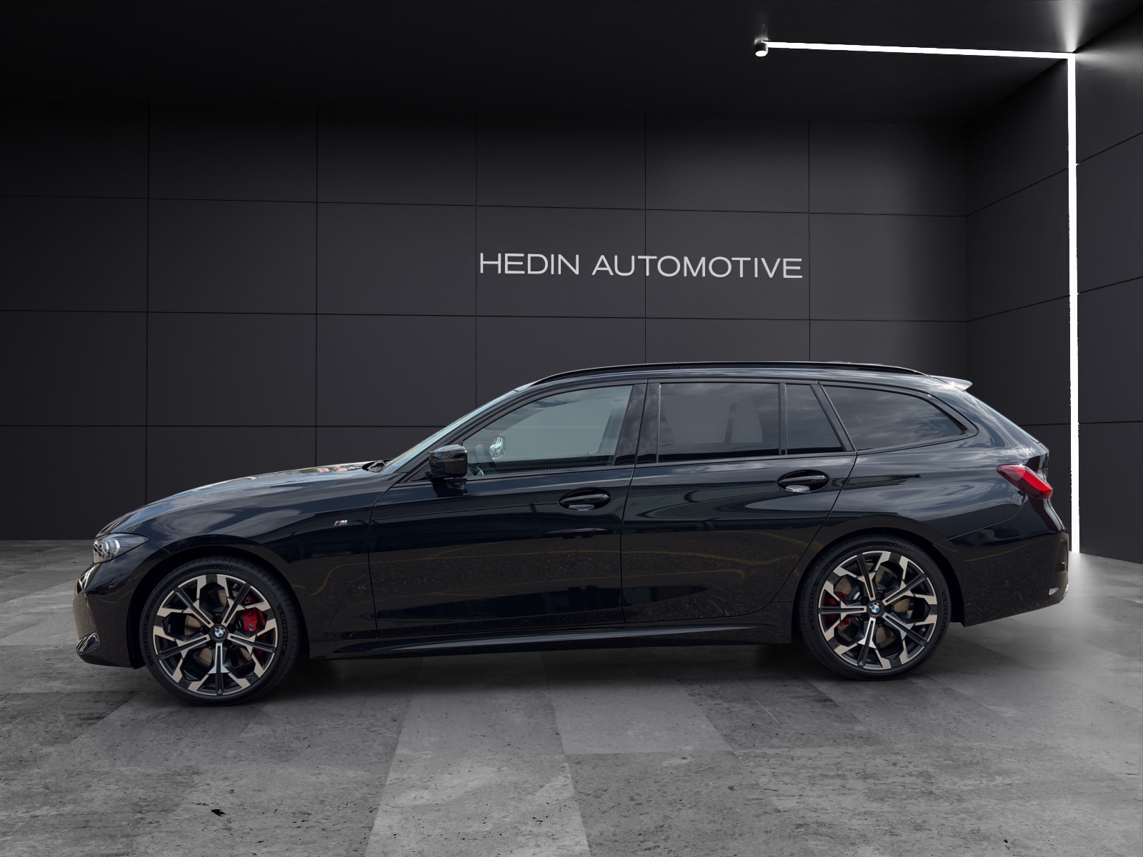 BMW M340i xDrive Touring-image-2