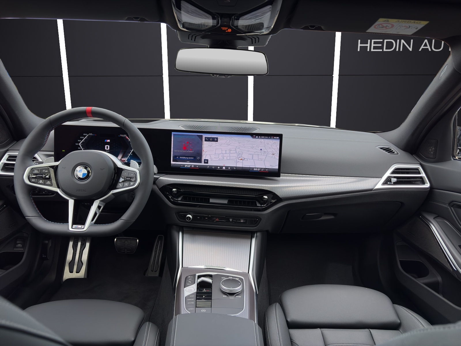 BMW M340i xDrive Touring-image-13