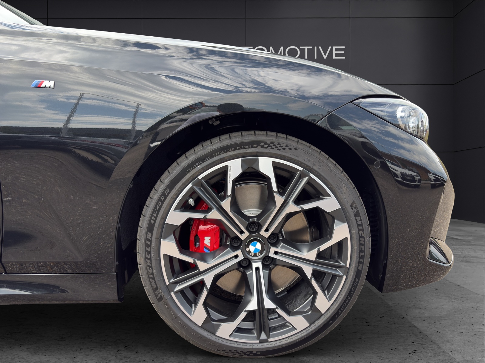 BMW M340i xDrive Touring-image-8