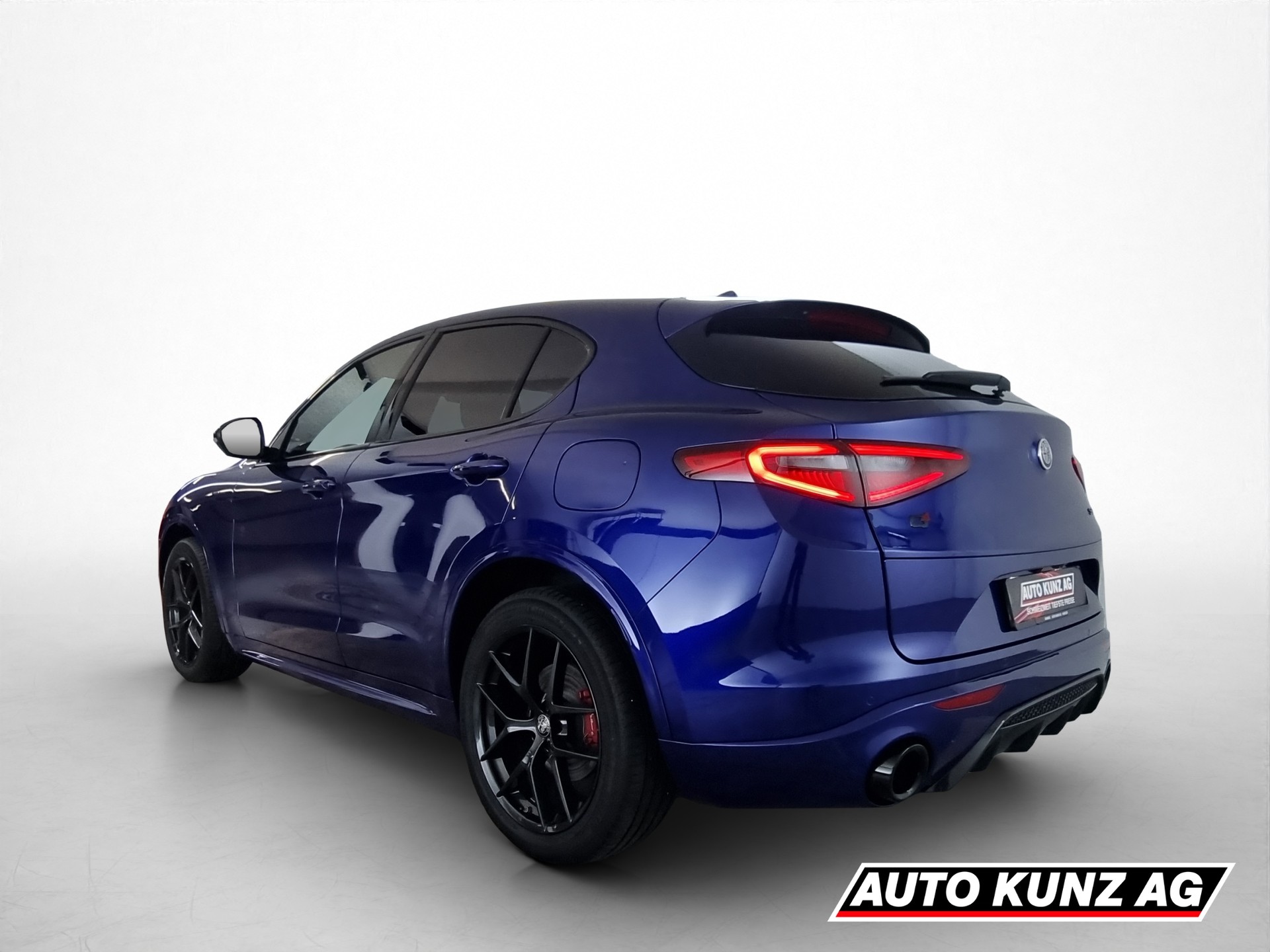 ALFA ROMEO Stelvio 2.0 Q4 280 Veloce-image-3