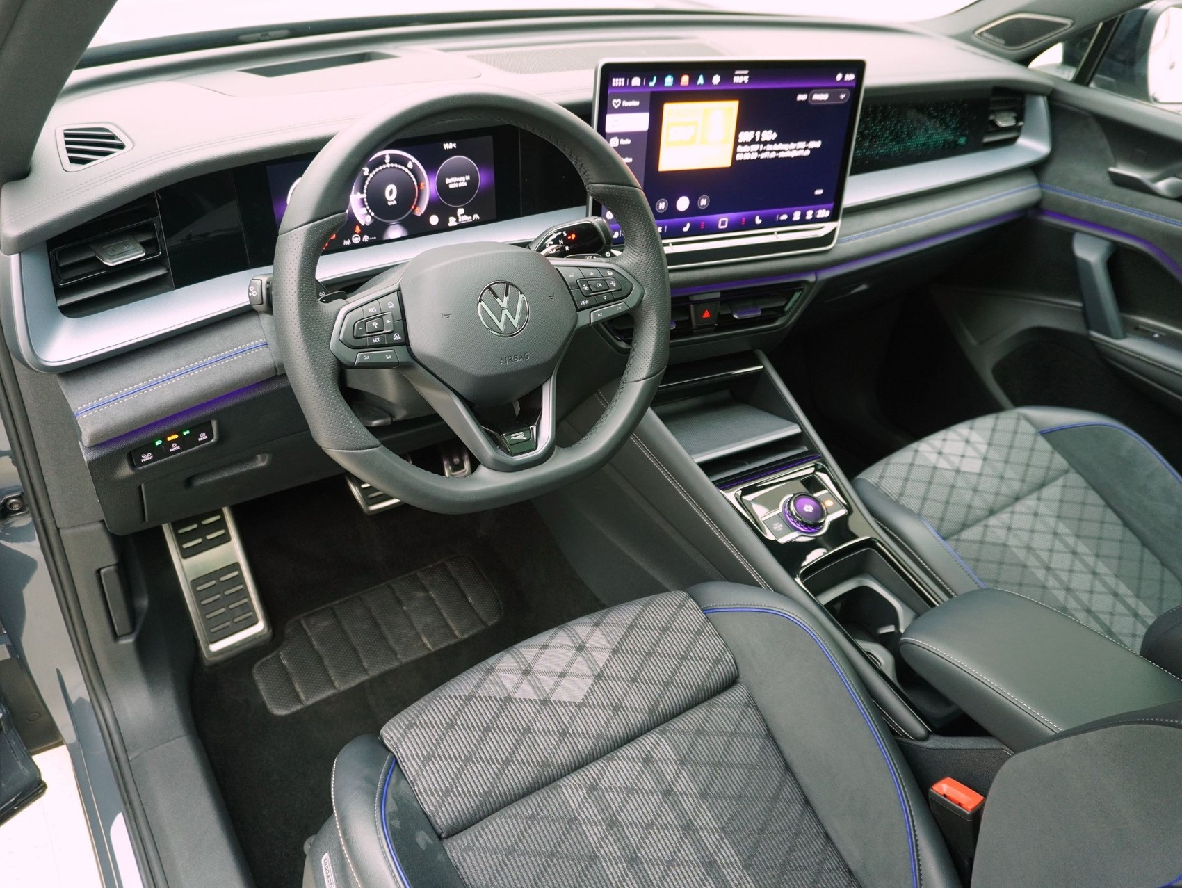 VW Tayron 2.0 TDI DSG R-Line Black Style 4Motion **VW Werksgarantie bis 07/2030**-image-10