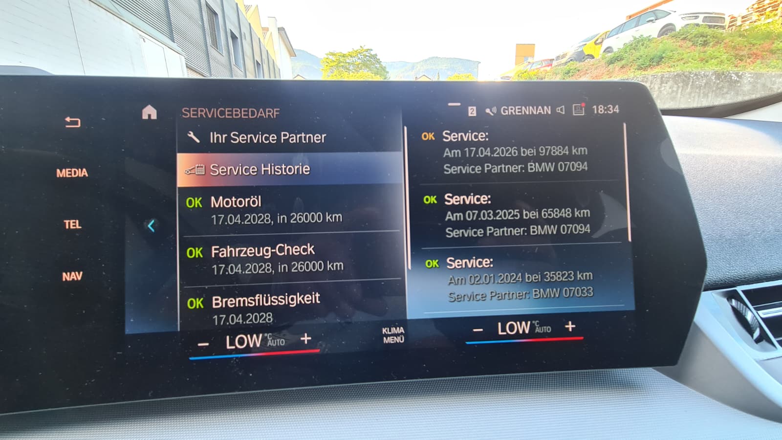 BMW X1 xDrive 20d 48V ** CH-Farhzeug ** Anh-Kupplung ** Driving Assistant Plus ** Innovation Paket **-image-16