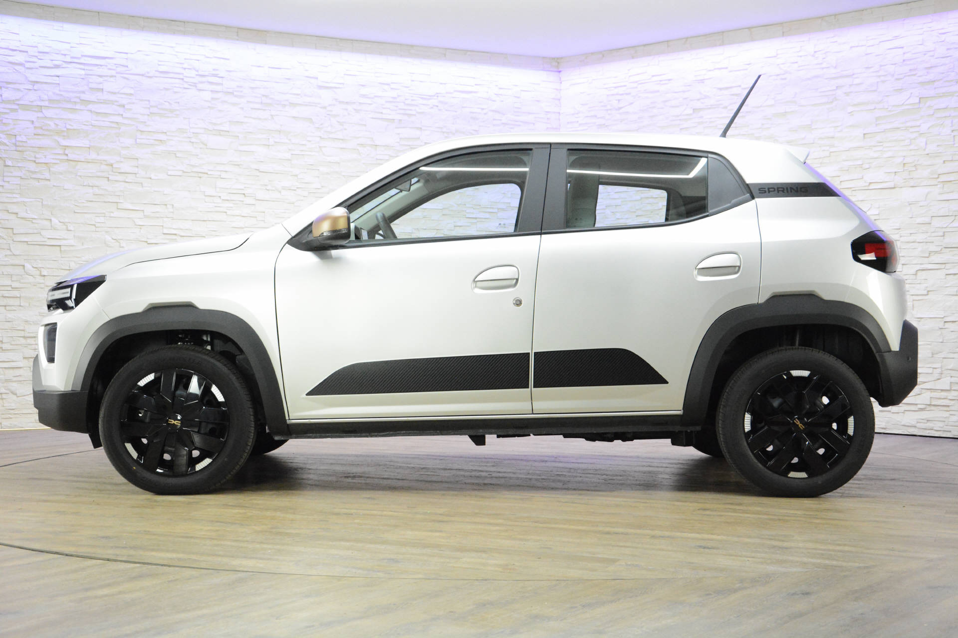 DACIA Spring Extreme-image-2