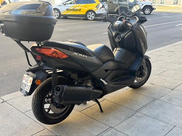 YAMAHA X-Max CZD 300 ABS-image-10