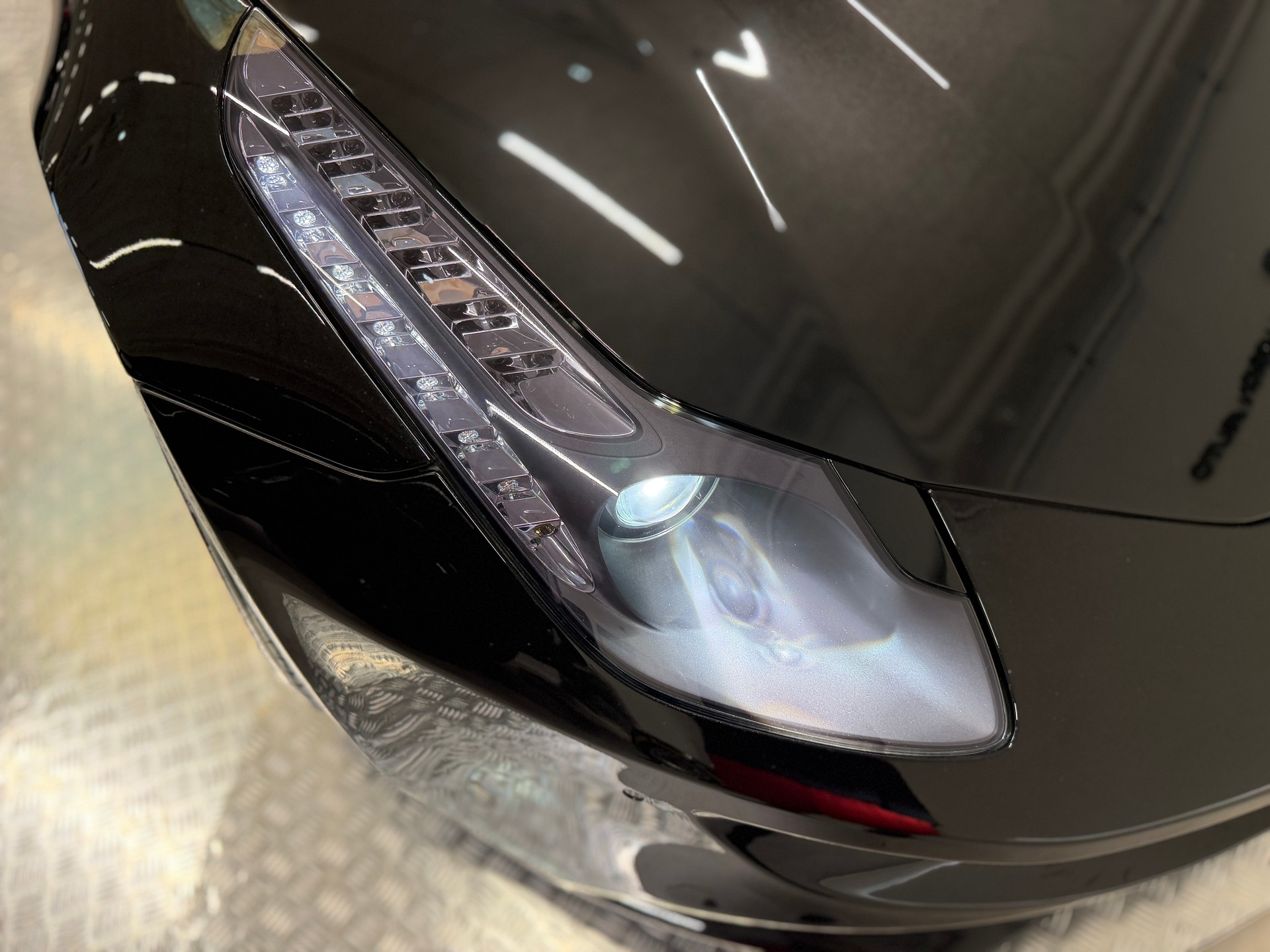 FERRARI FF-image-30