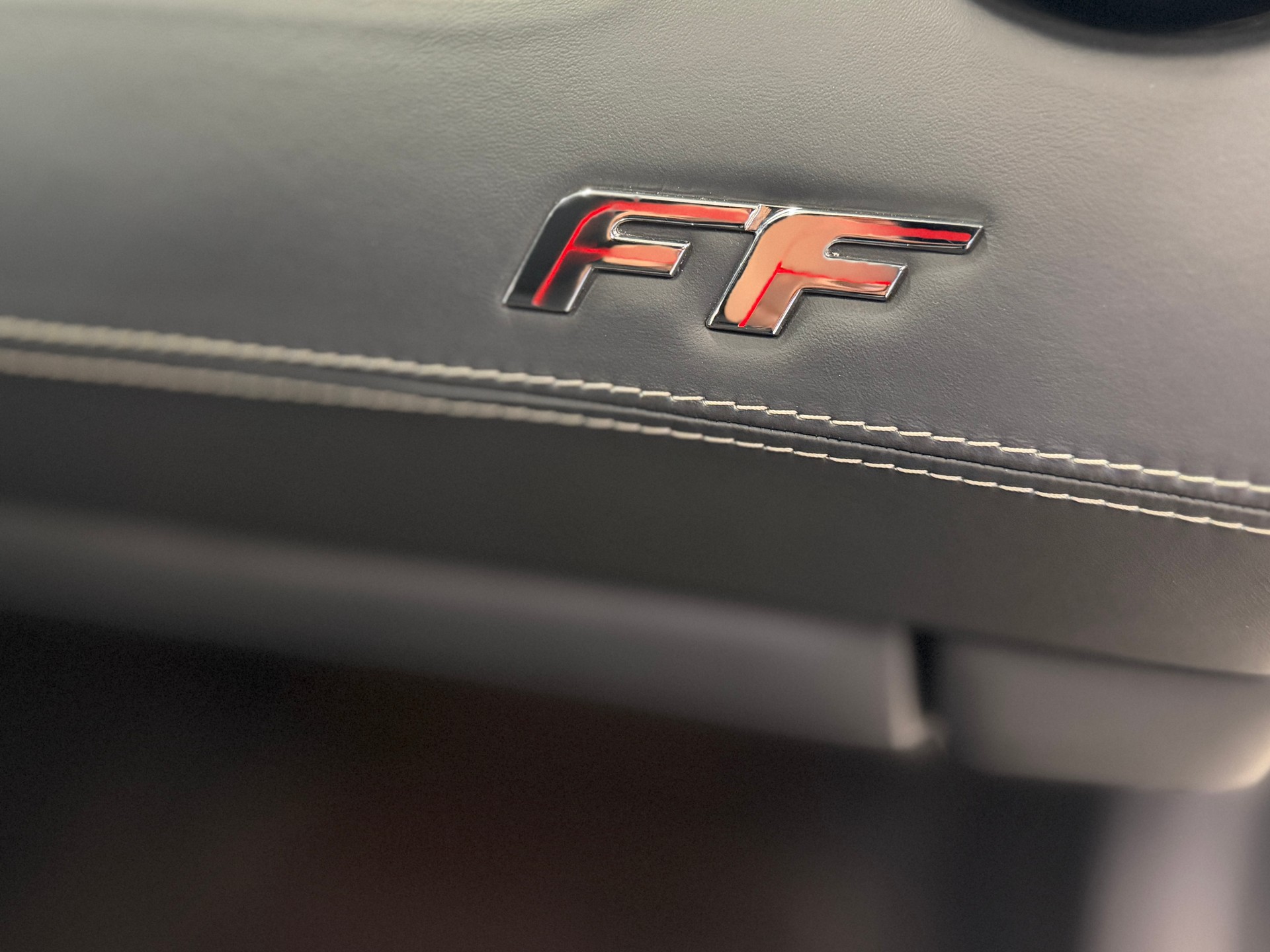 FERRARI FF-image-18