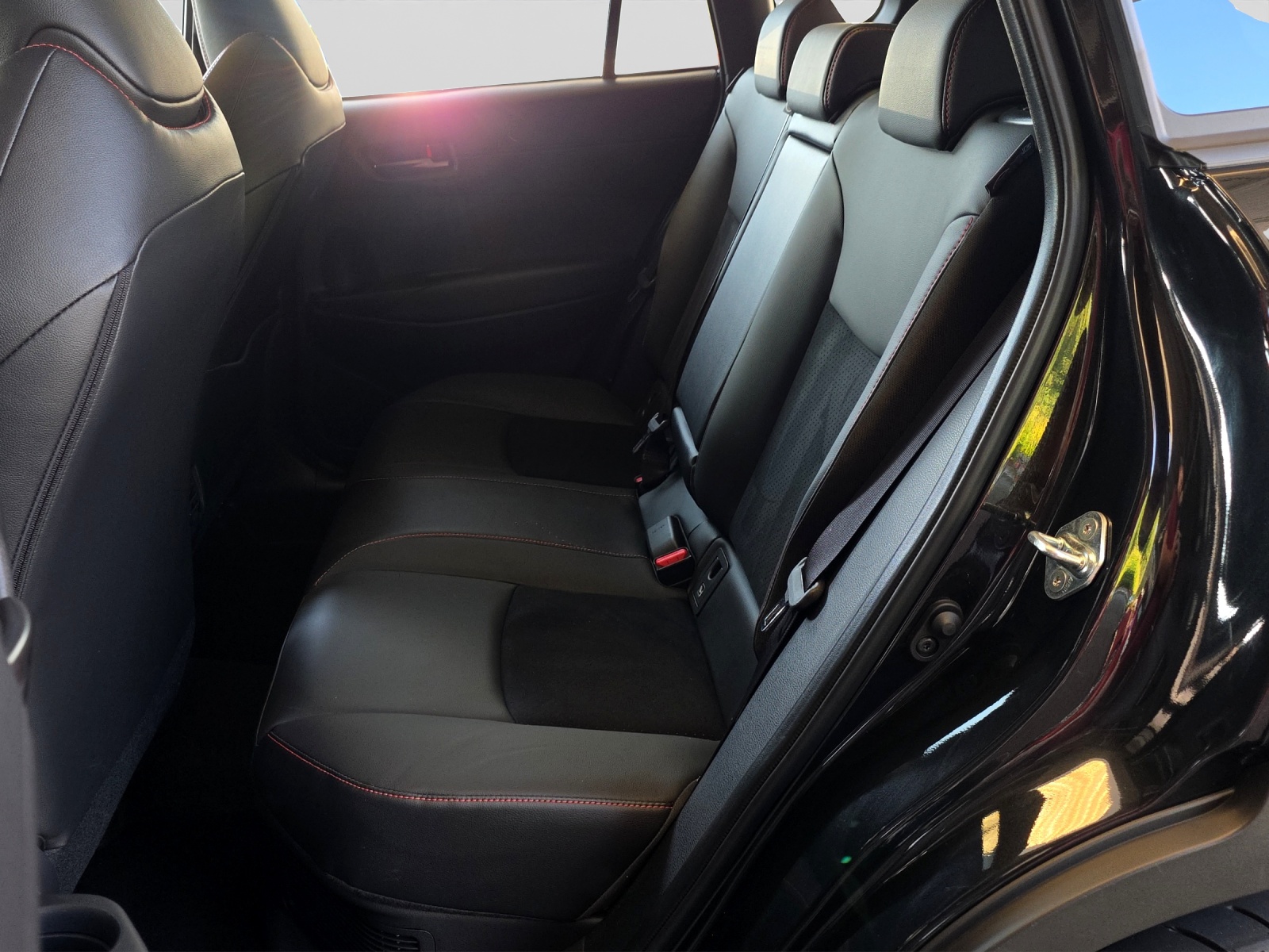 TOYOTA Corolla Cross 2.0 HSD GR Sport AWD-i-image-12