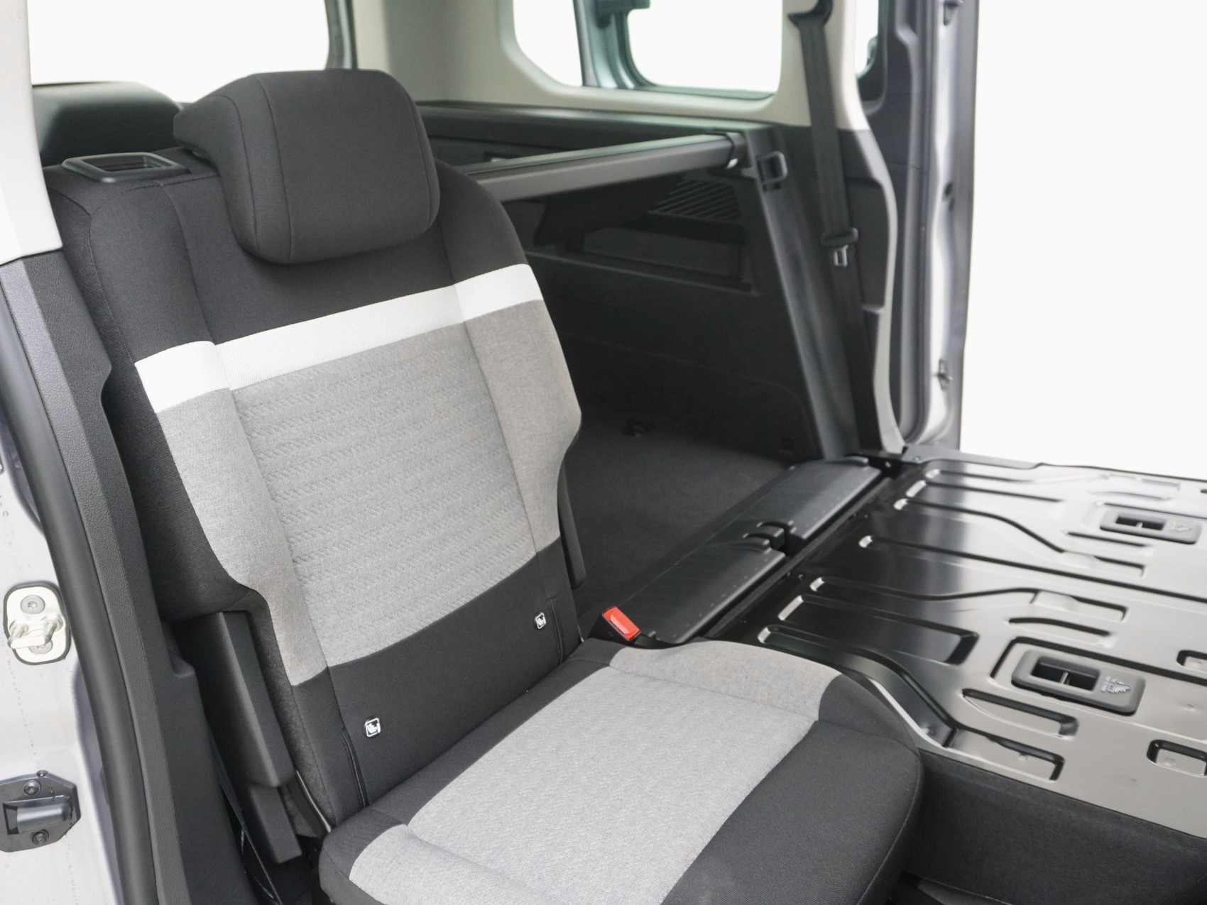 CITROEN Berlingo XL 1.5 BlueHDi 130 Plus-image-13