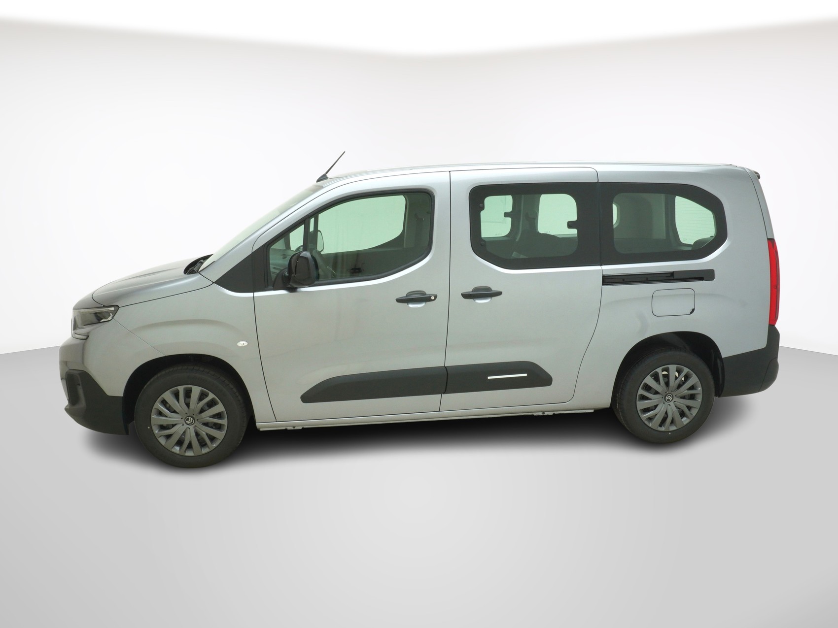 CITROEN Berlingo XL 1.5 BlueHDi 130 Plus-image-1
