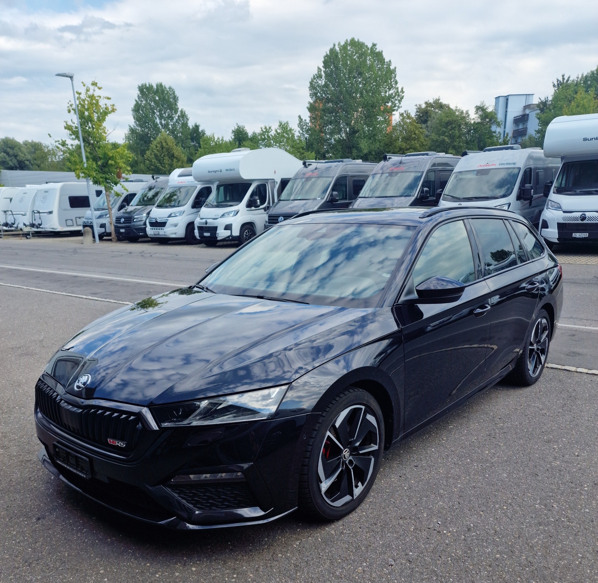 SKODA Octavia Combi 2.0 TDI DSG RS 4x4-image-1