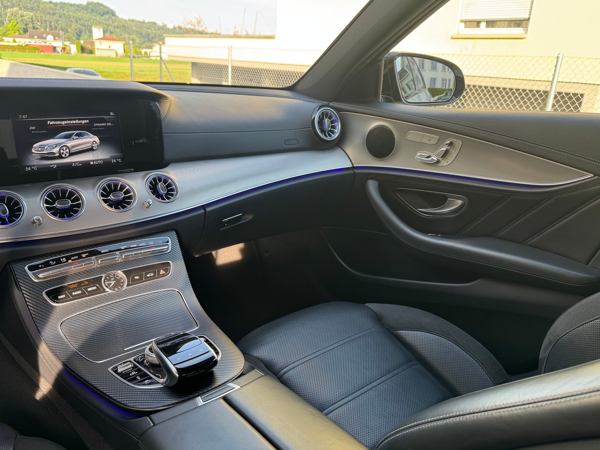 MERCEDES-BENZ E 43 AMG 4Matic 9G-Tronic-image-12