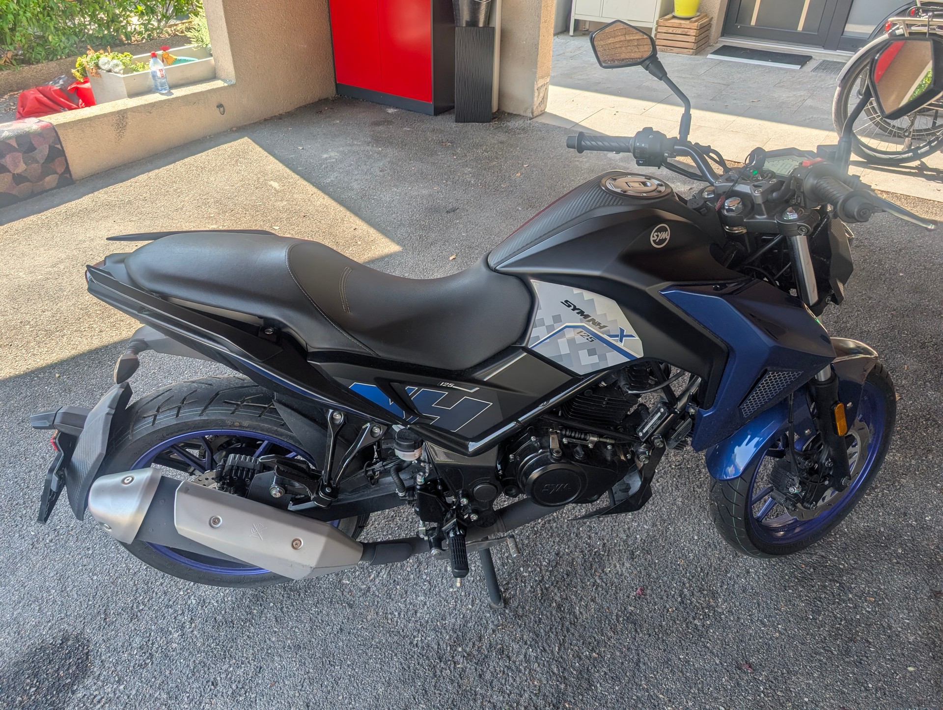 SYM NH-X 125