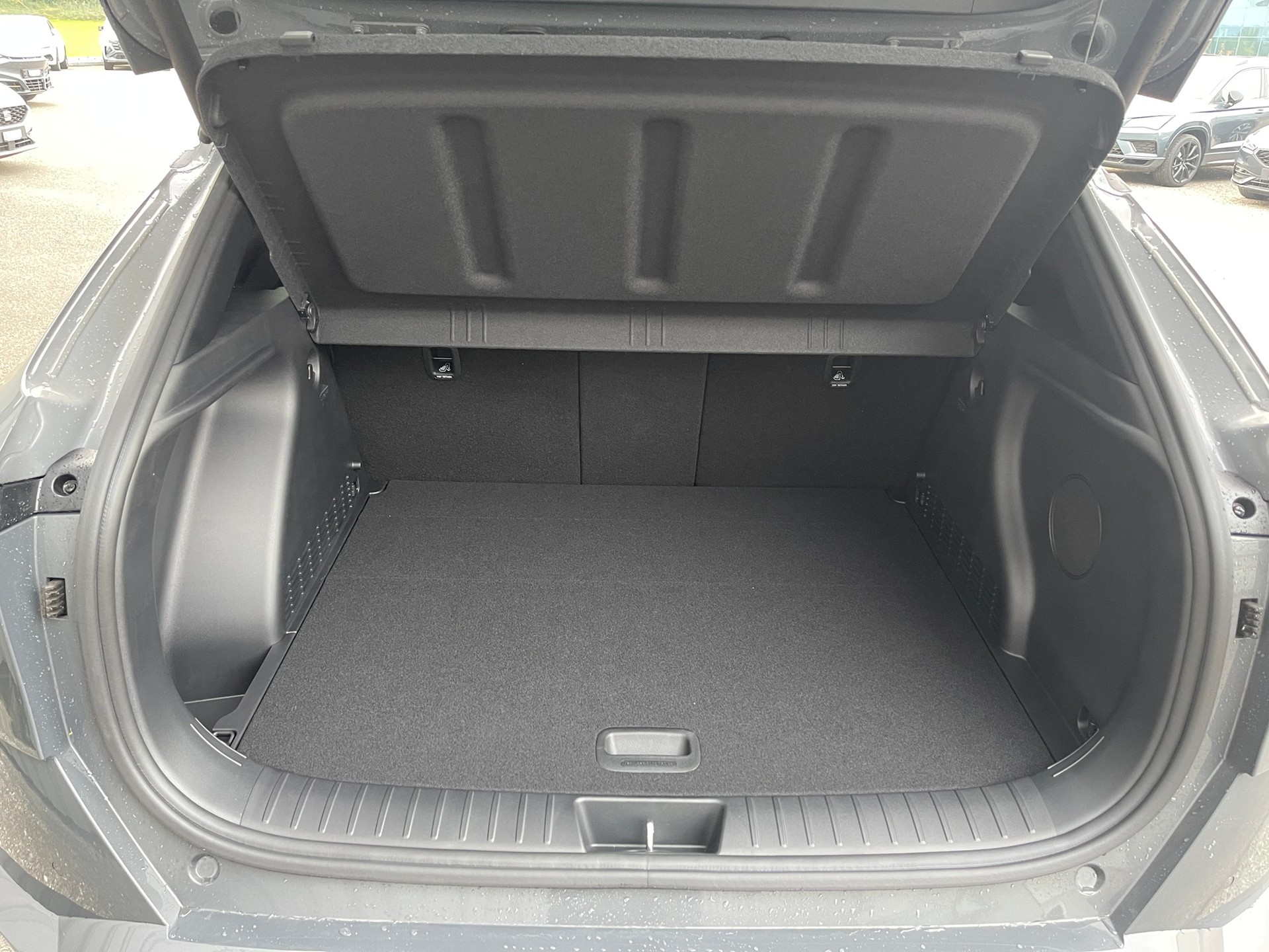 HYUNDAI Kona 1.6 GDi HEV N Line DCT-image-4