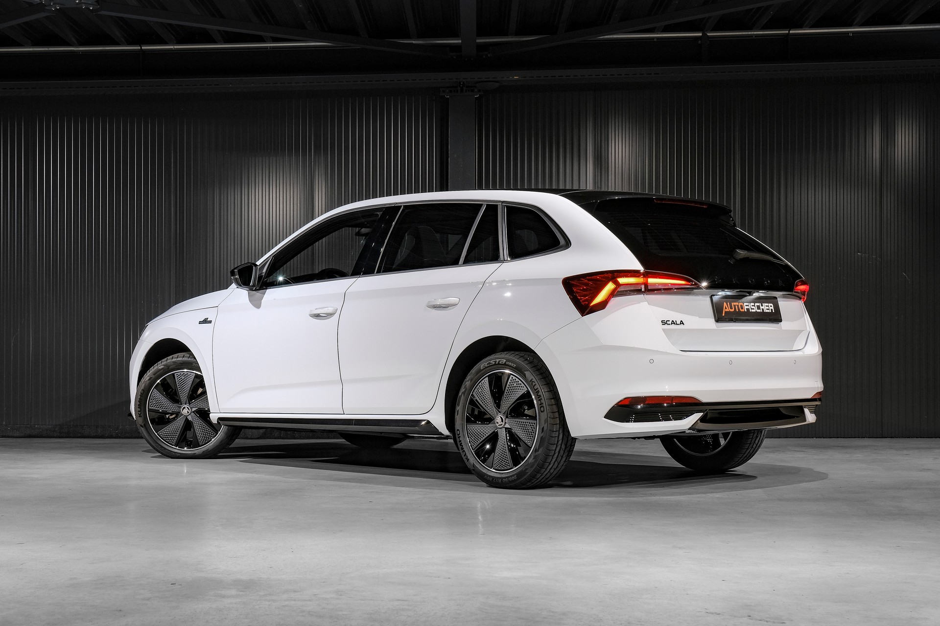 SKODA Scala 1.5 TSI Monte Carlo DSG-image-1