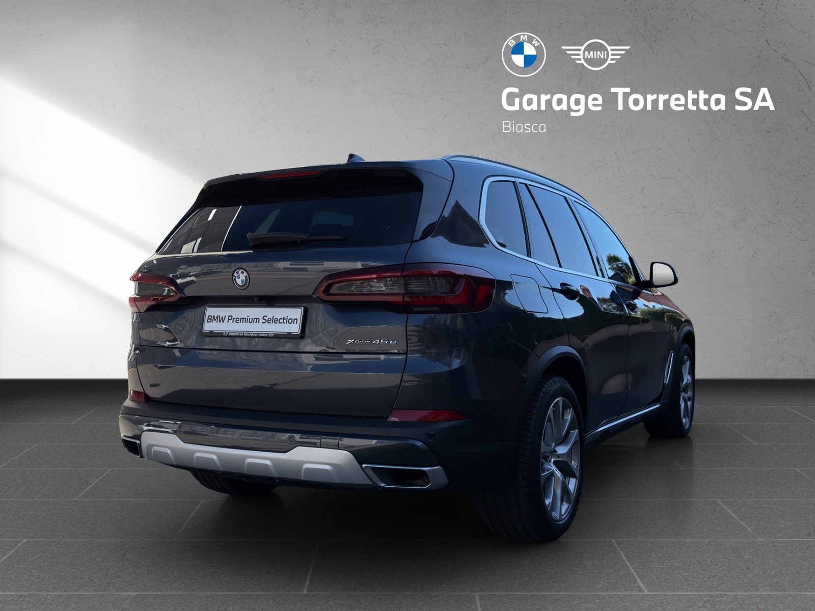 BMW X5 xDrive45e xLine Steptronic-image-4