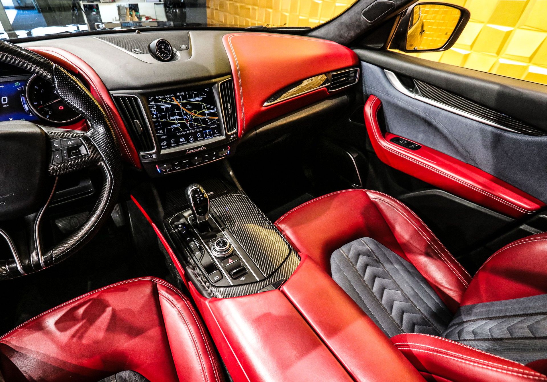 MASERATI Levante D 3.0 V6 GranLusso Automatica-image-15