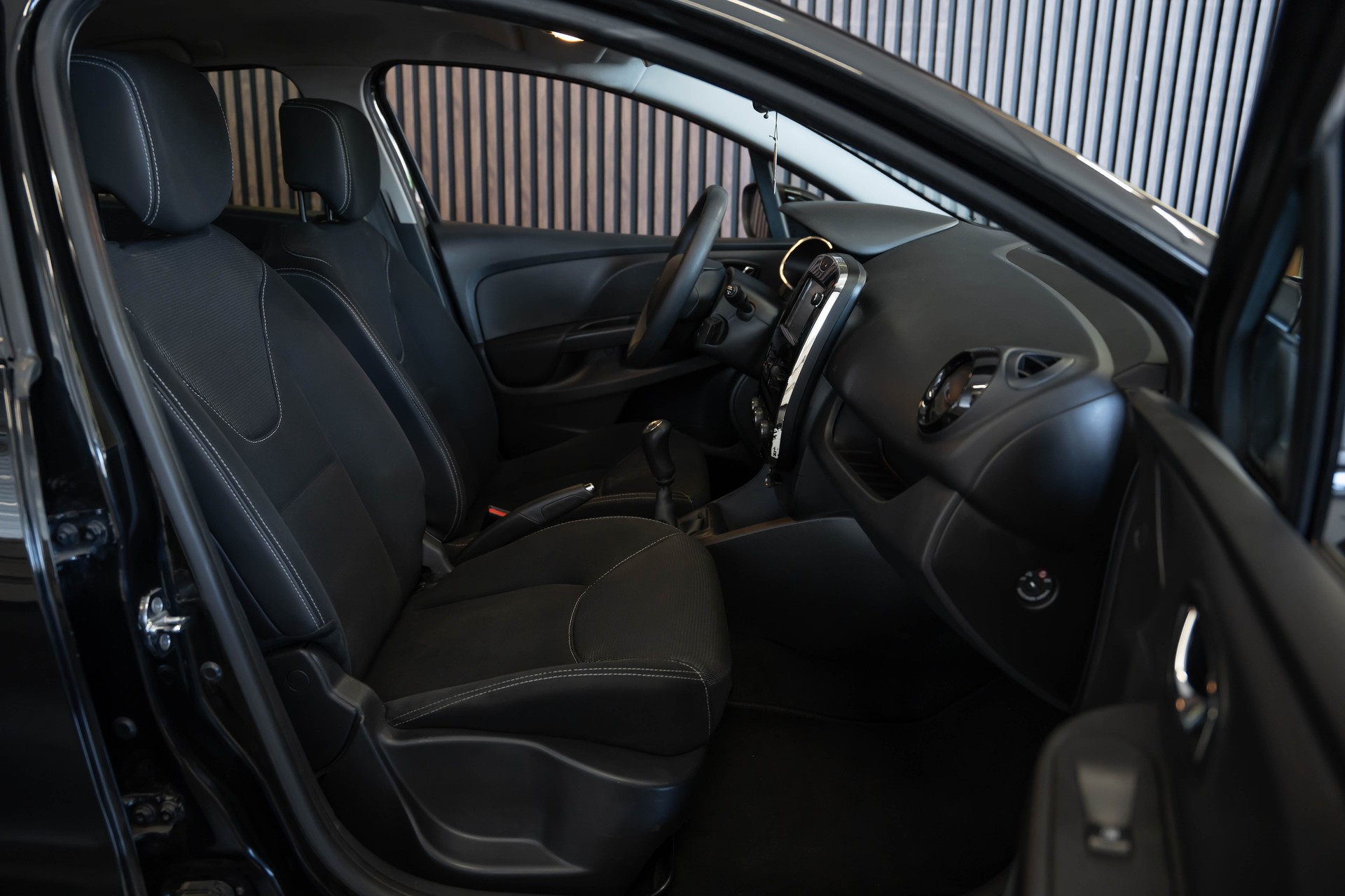 RENAULT Clio Grandtour 1.5 dCi Expression-image-15