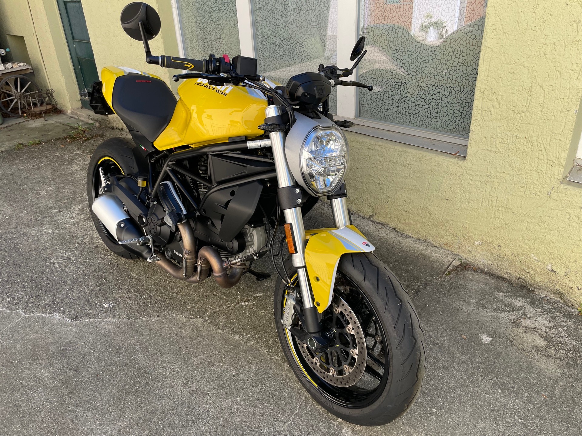 DUCATI Monster 797-image-2